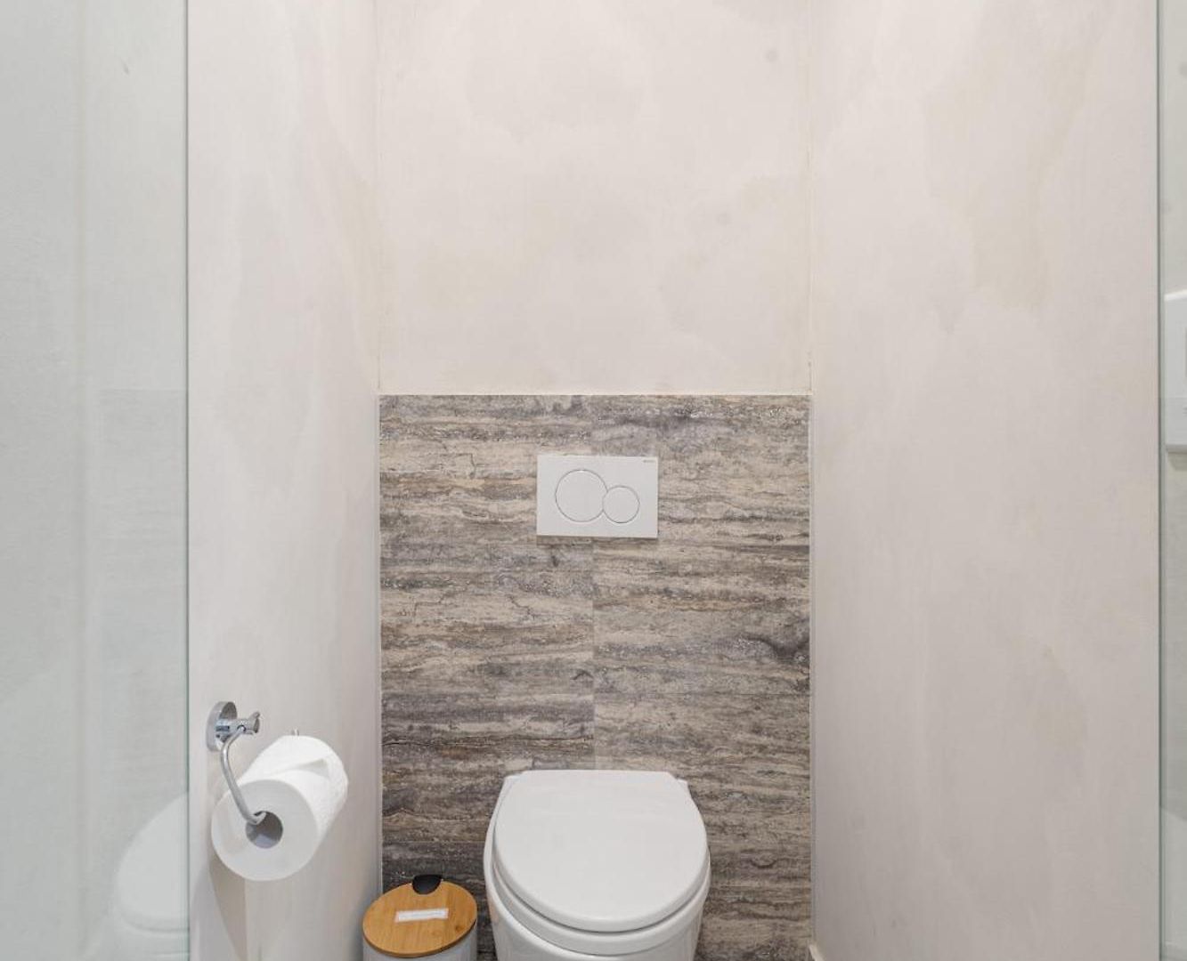 Luxurious Harlem With Modern Amenities, Outdoor Patio!