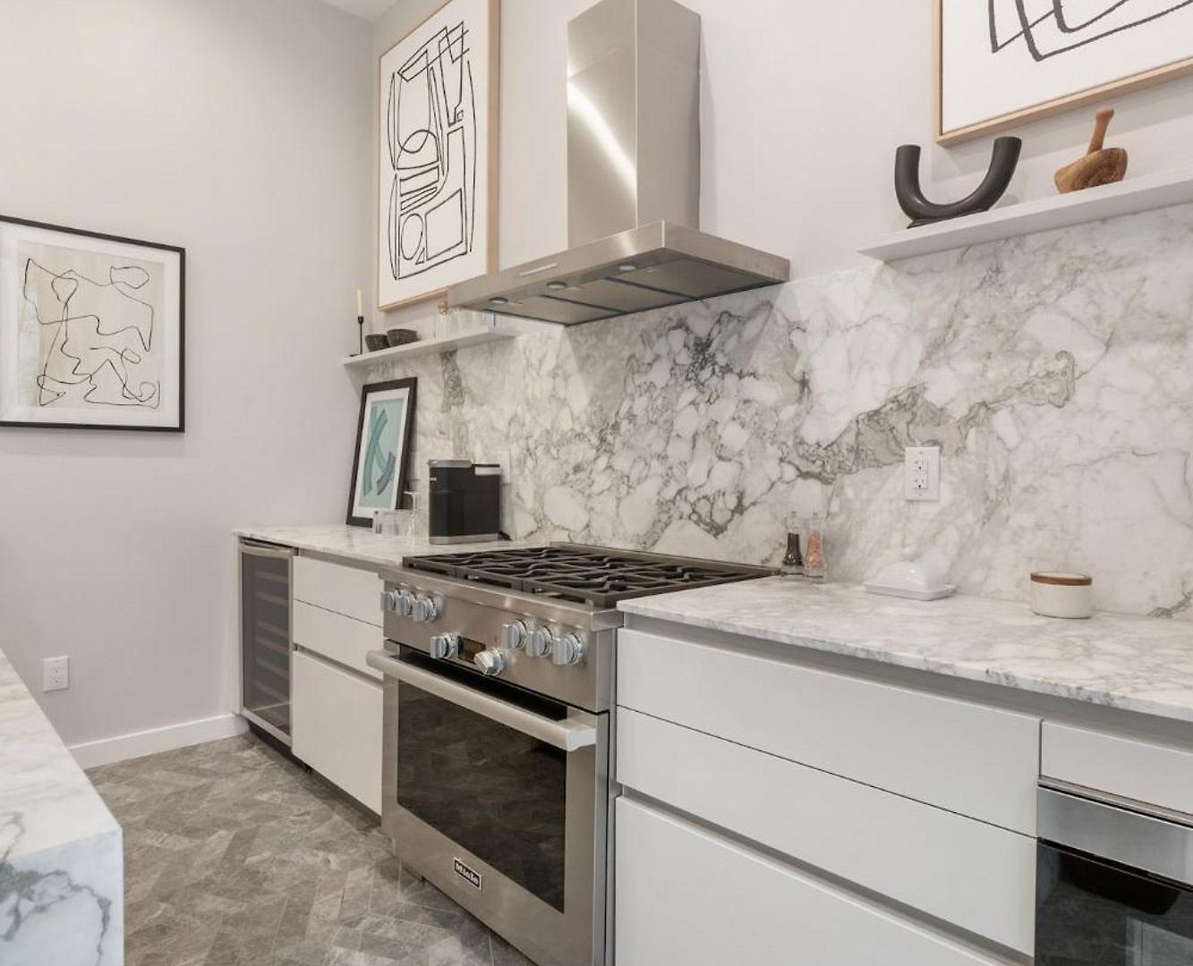 Apartment Luxurious Harlem With Modern Amenities, Outdoor Patio!