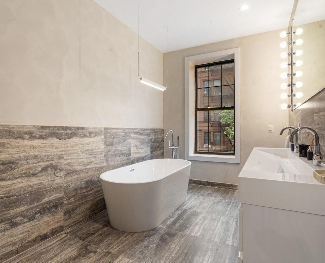 Luxurious Harlem With Modern Amenities, Outdoor Patio! * New York