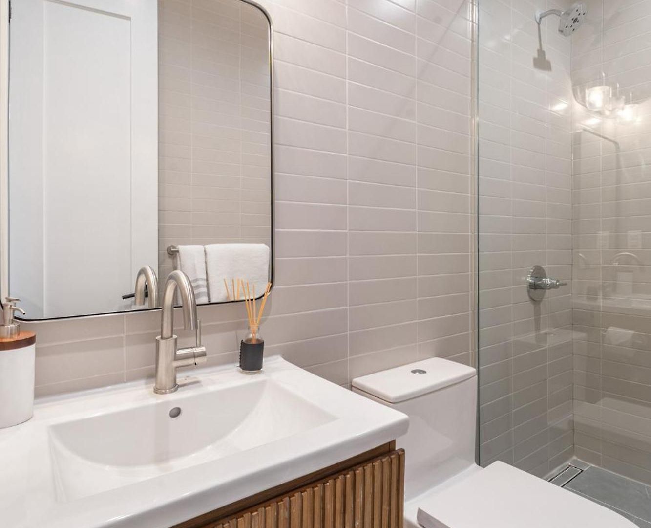 Luxurious Harlem With Modern Amenities, Outdoor Patio! Apartment New York