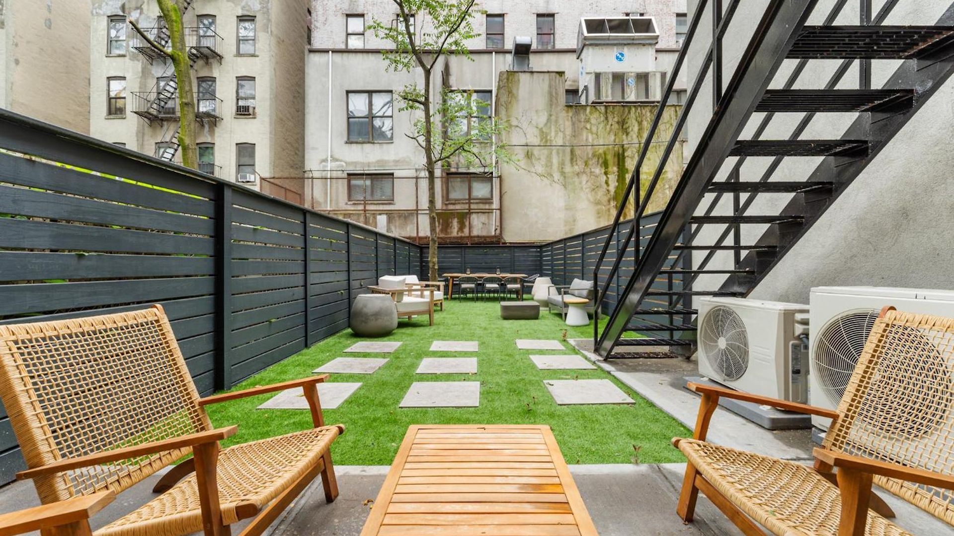 Luxurious Harlem With Modern Amenities, Outdoor Patio! *