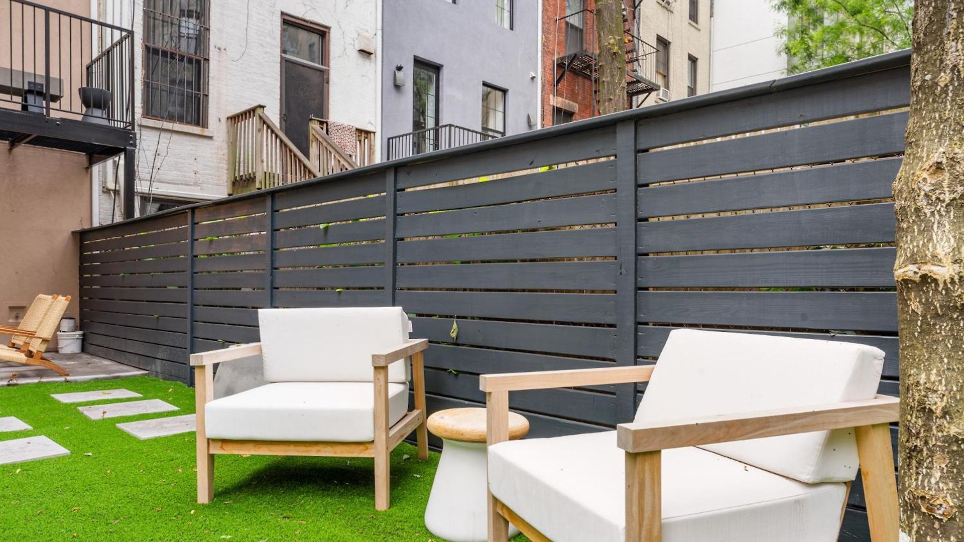 Apartment Luxurious Harlem With Modern Amenities, Outdoor Patio!