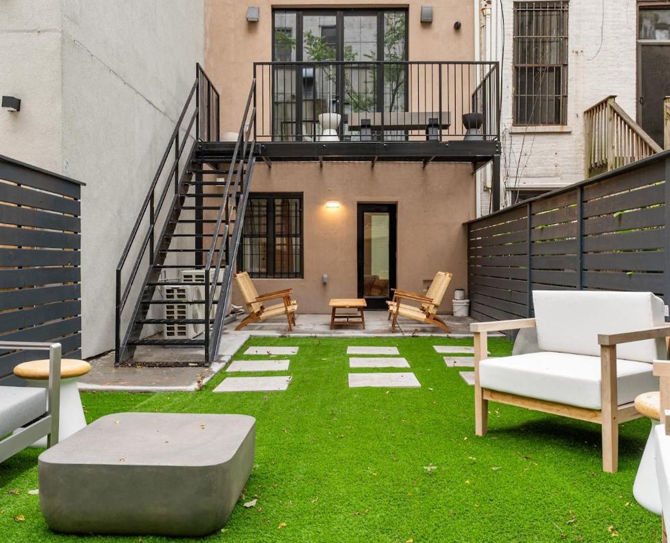Apartment Luxurious Harlem With Modern Amenities, Outdoor Patio! *