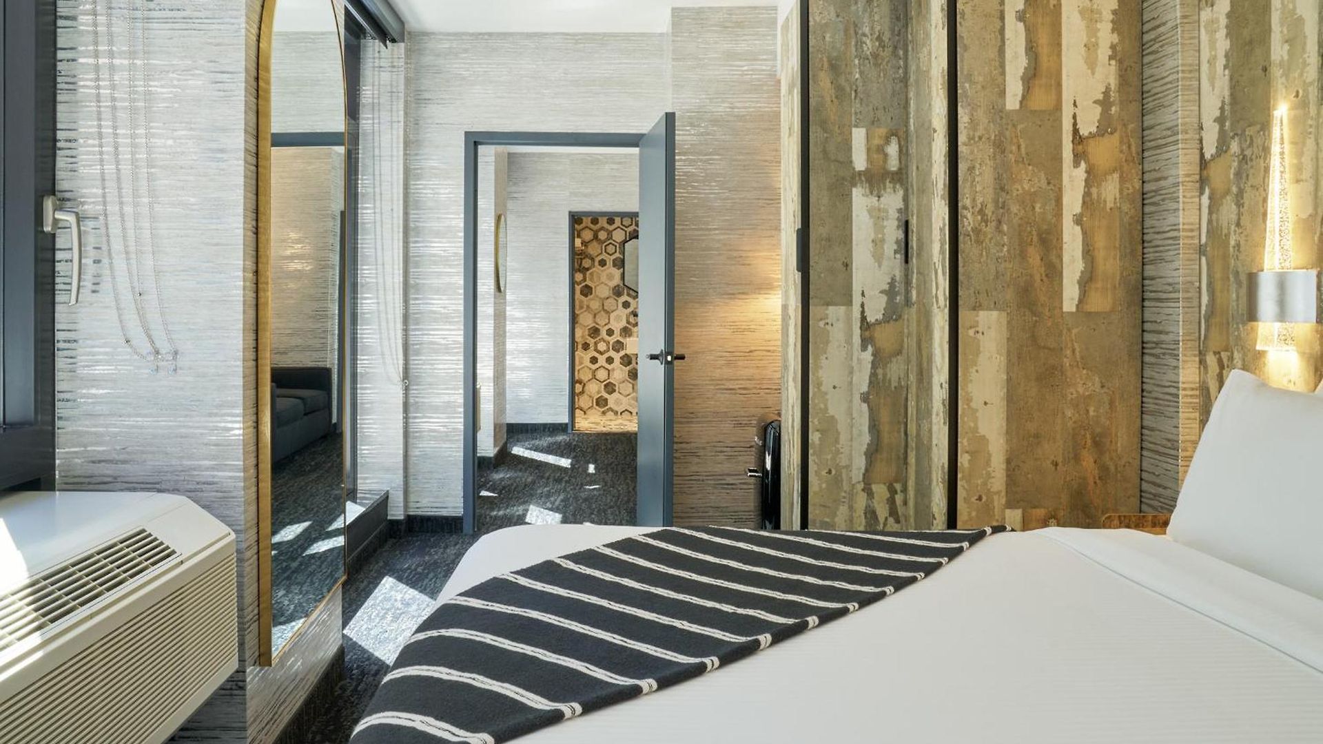 Hotel The Fidi 4*
