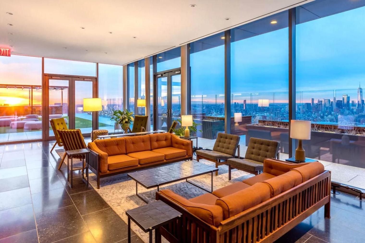 Blueground Hudson Yards Gym Rock Arcade Nyc-1453 Apartment