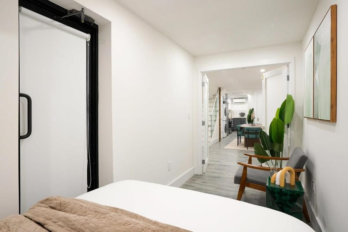 Apartment 317-1d New 2br Duplex Wd Private Backyard *