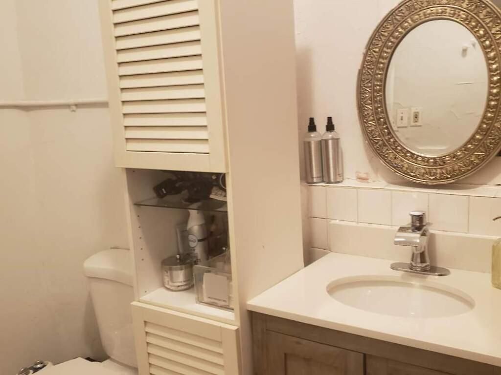 Private In East Village Homestay *