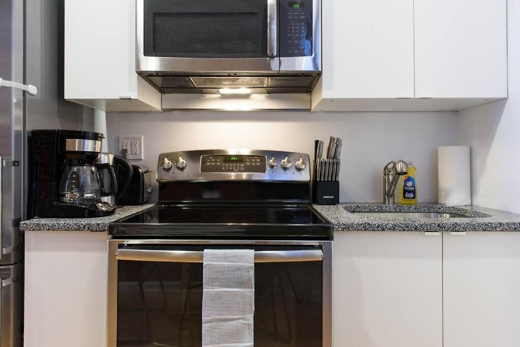 83-3w Ues Park Newly Furnished Xl Apartment *