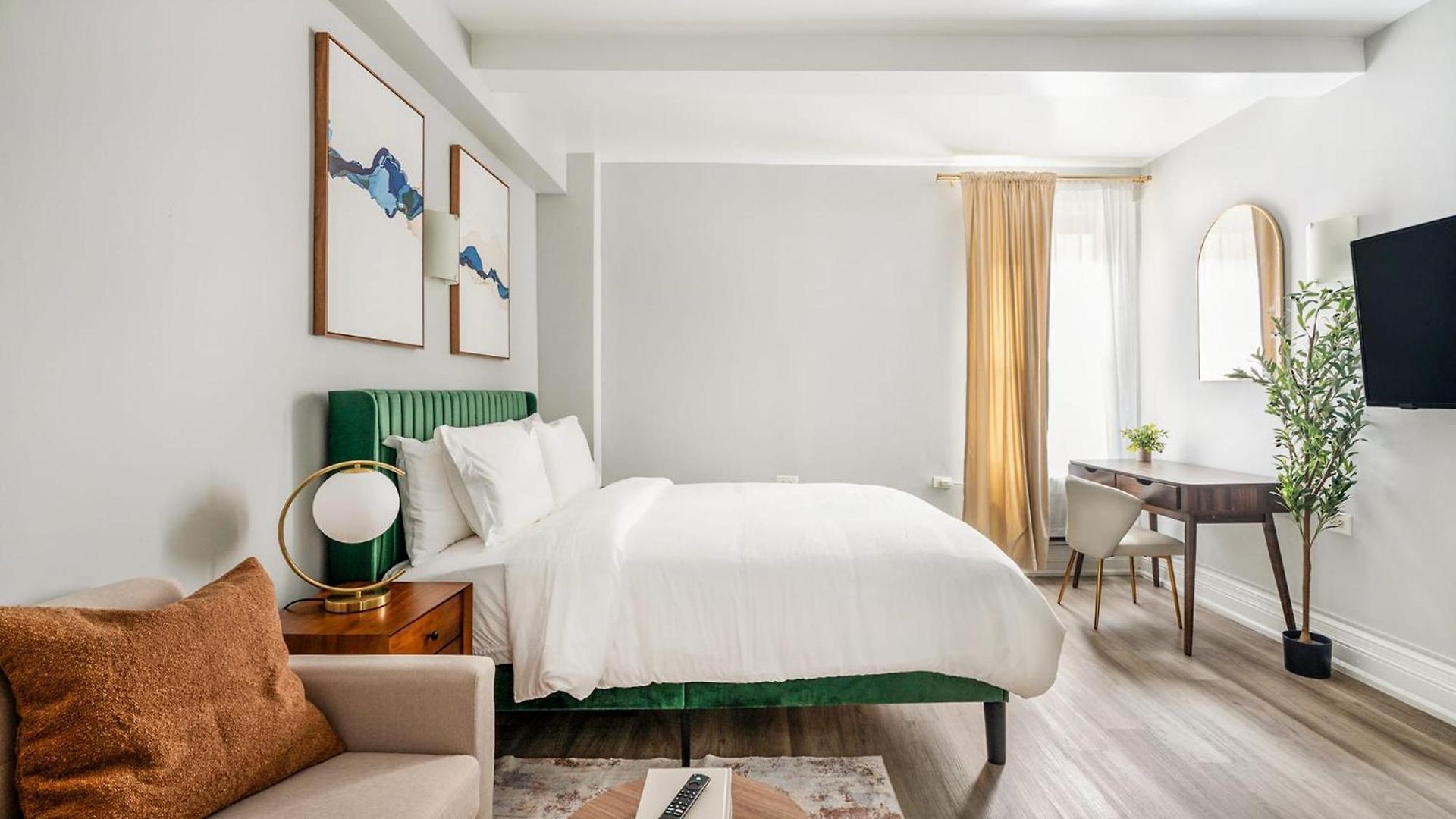 73-310 Newly Reno Uws Doorman Gym Laundry Apartment *