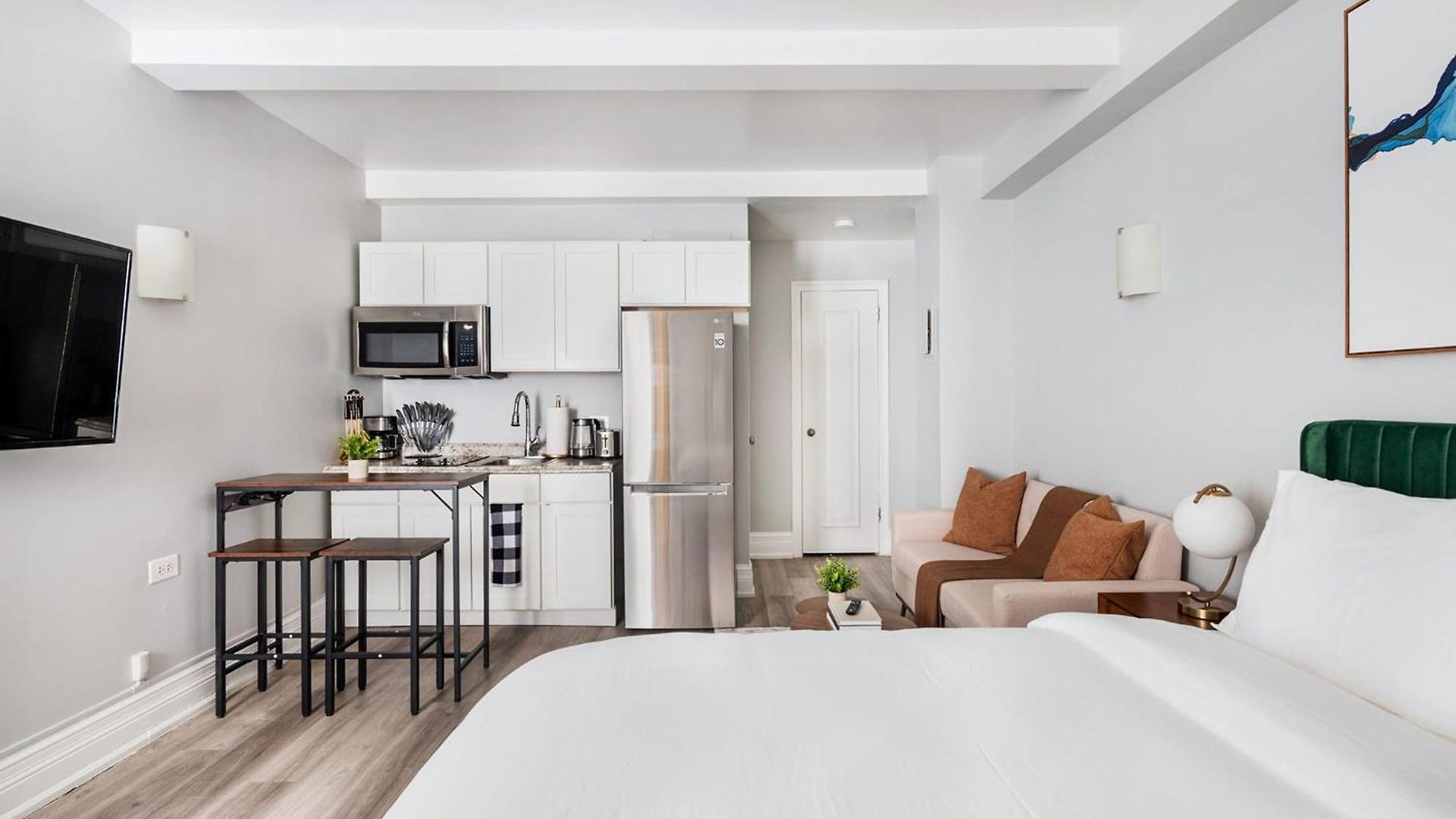73-310 Newly Reno Uws Doorman Gym Laundry Apartment New York