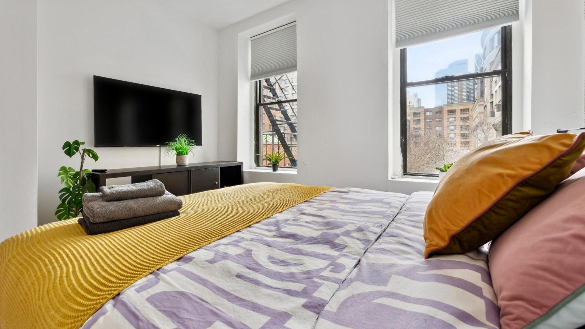 2 Bd Central Apt Next To Diamond District * New York