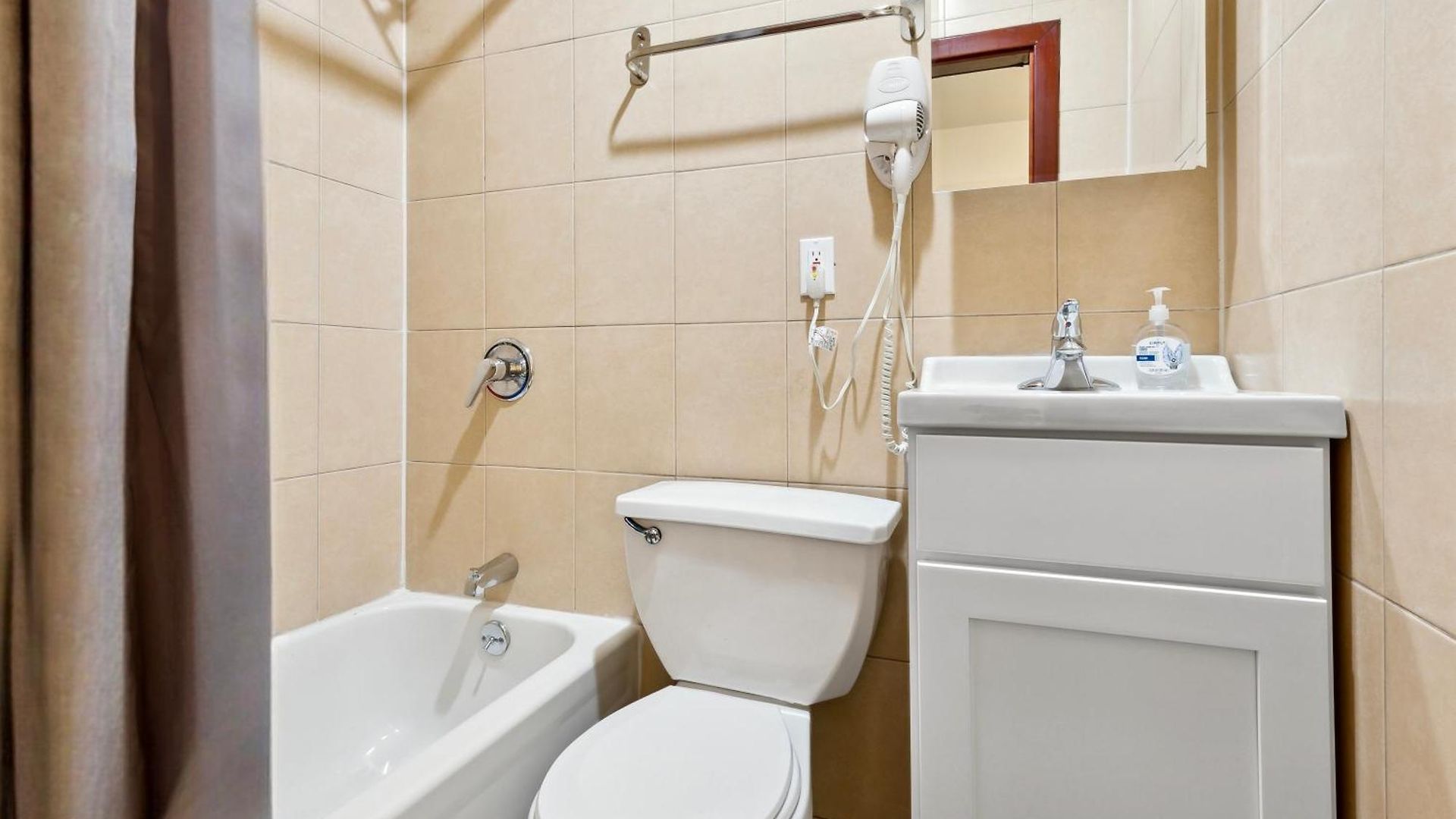 Apartment 2 Bd Central Apt Next To Diamond District New York