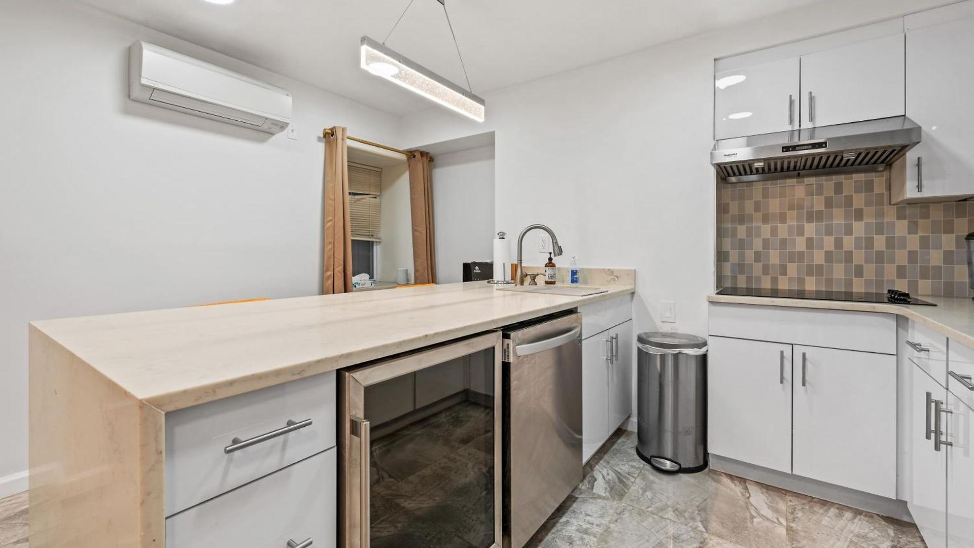 Active Park East 3bedrooms 2 Bathrooms 1700 Sf Hotel *