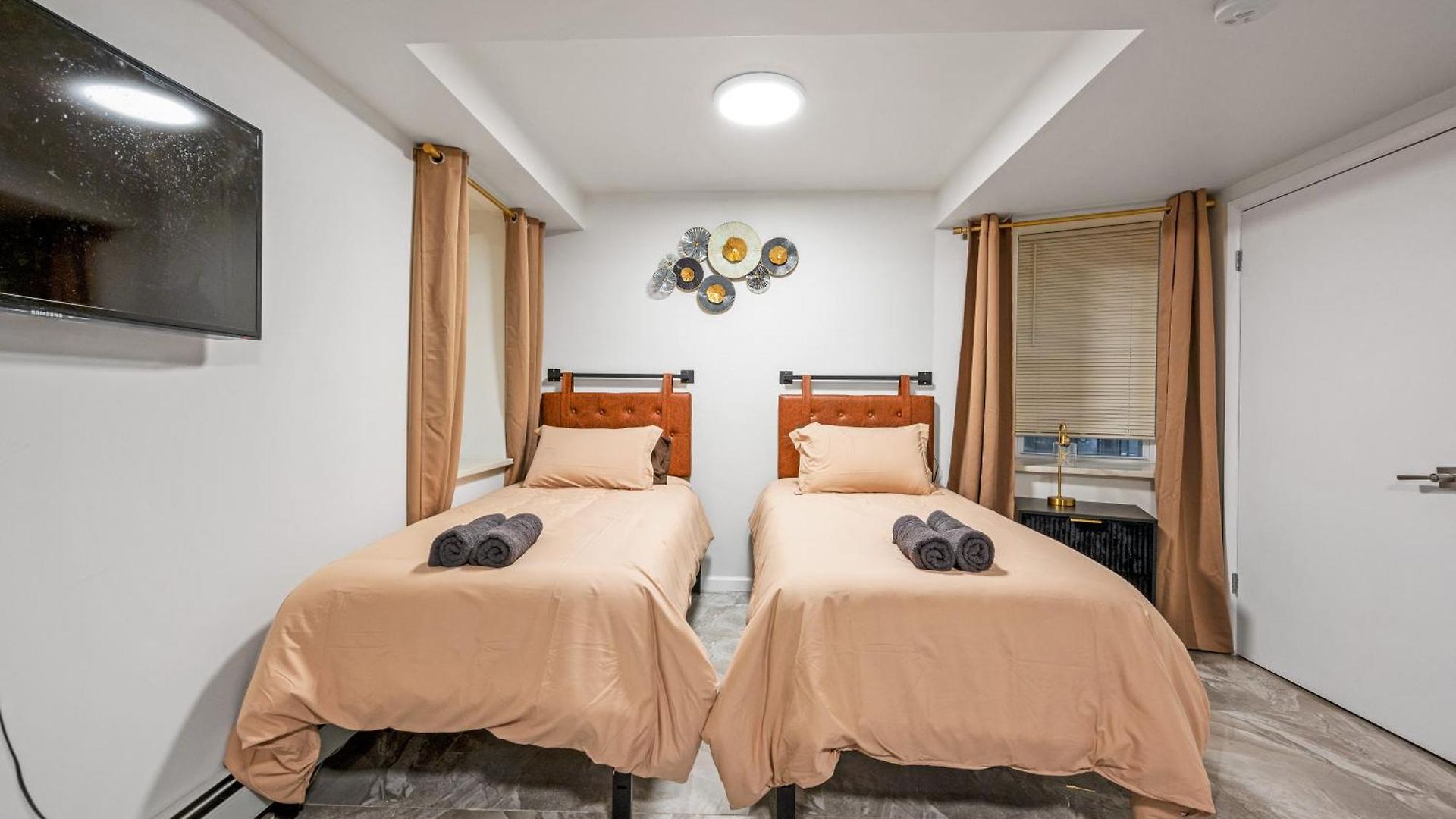 Active Park East 3bedrooms 2 Bathrooms 1700 Sf Hotel New York