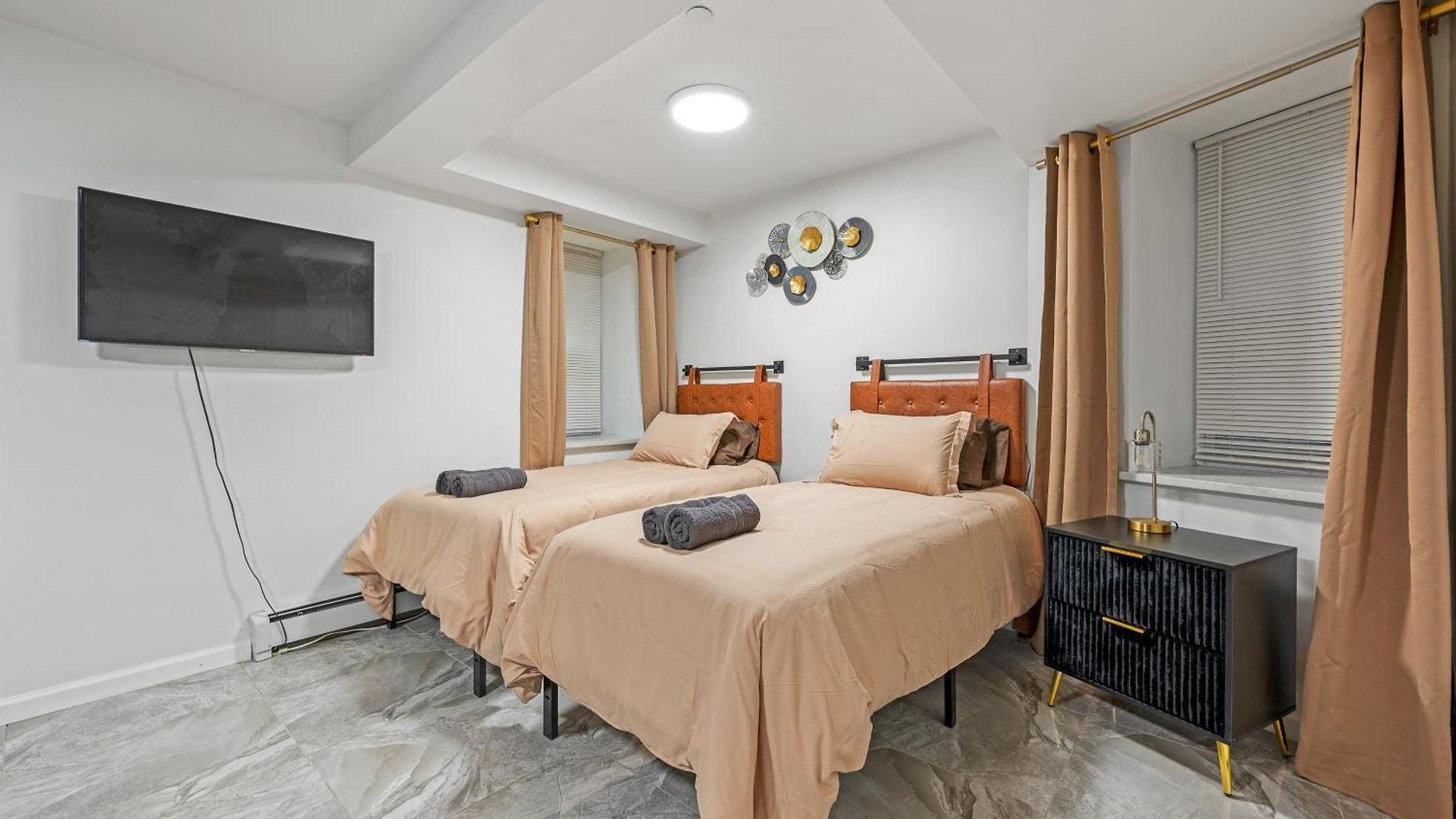 Hotel Active Park East 3bedrooms 2 Bathrooms 1700 Sf New York