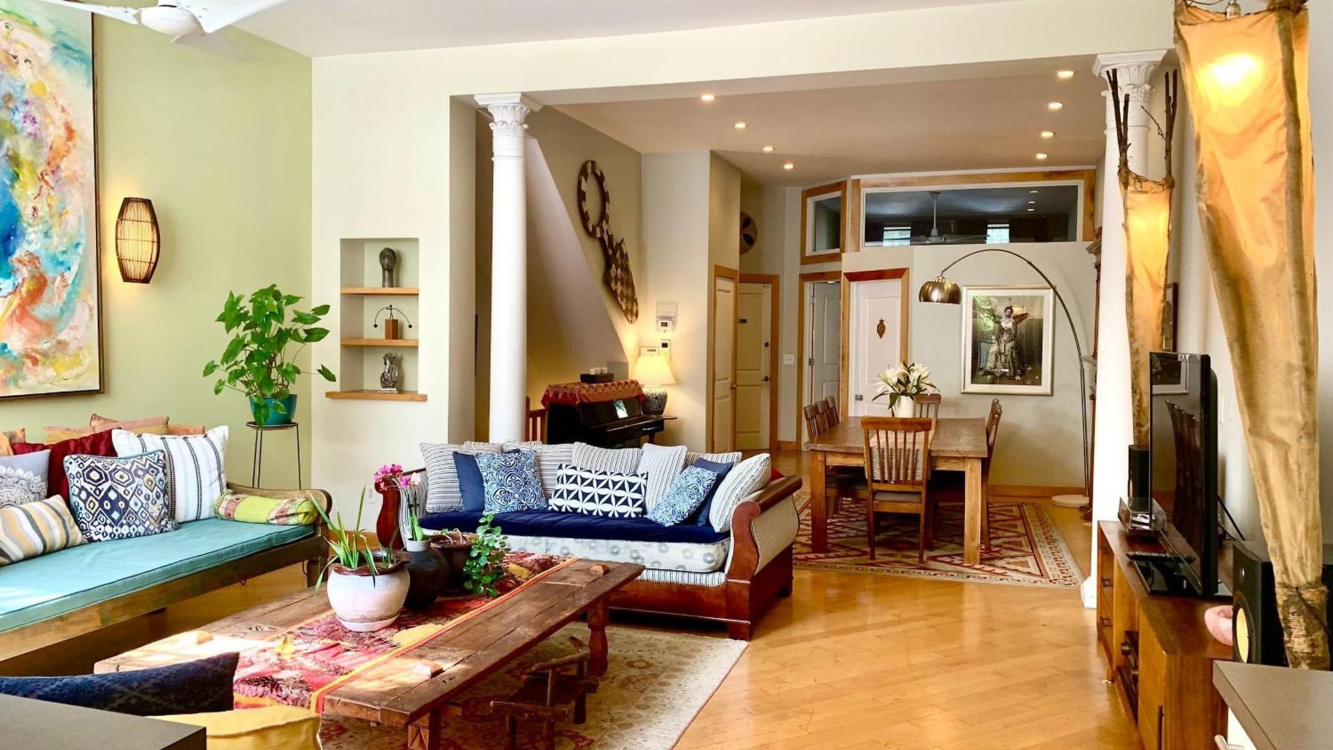 Homestay 2 Bedrooms With One Private Bathroom In Lovely *