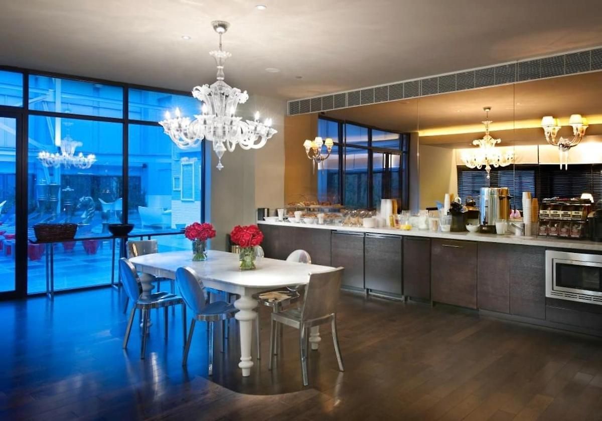 Outstanding & Bright 5bdr & 2 Bth In Downtown Manhattan Apartment New York