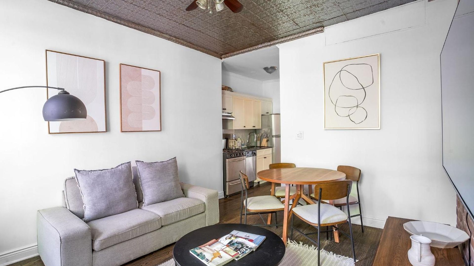 Apartment Sophisticated 2bd On Barrow Street, Greenwich Village New York