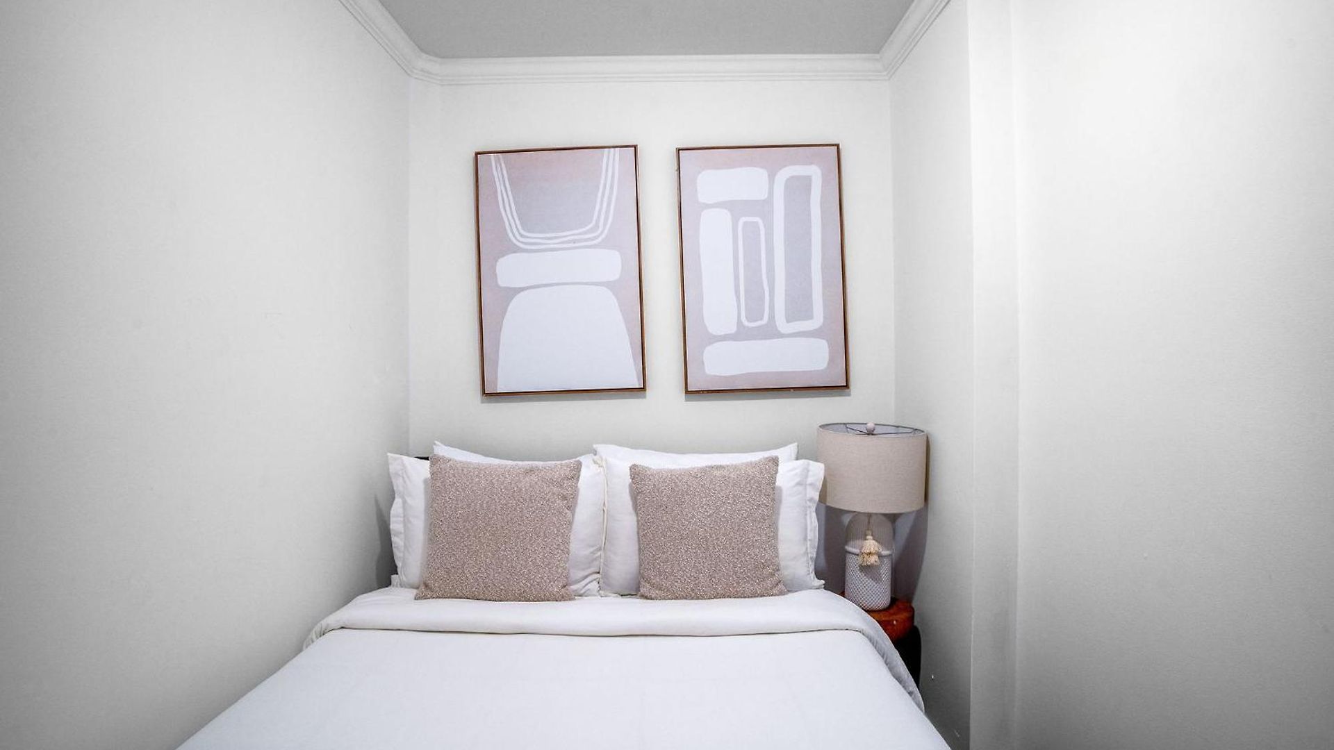 Apartment Sophisticated 2bd On Barrow Street, Greenwich Village