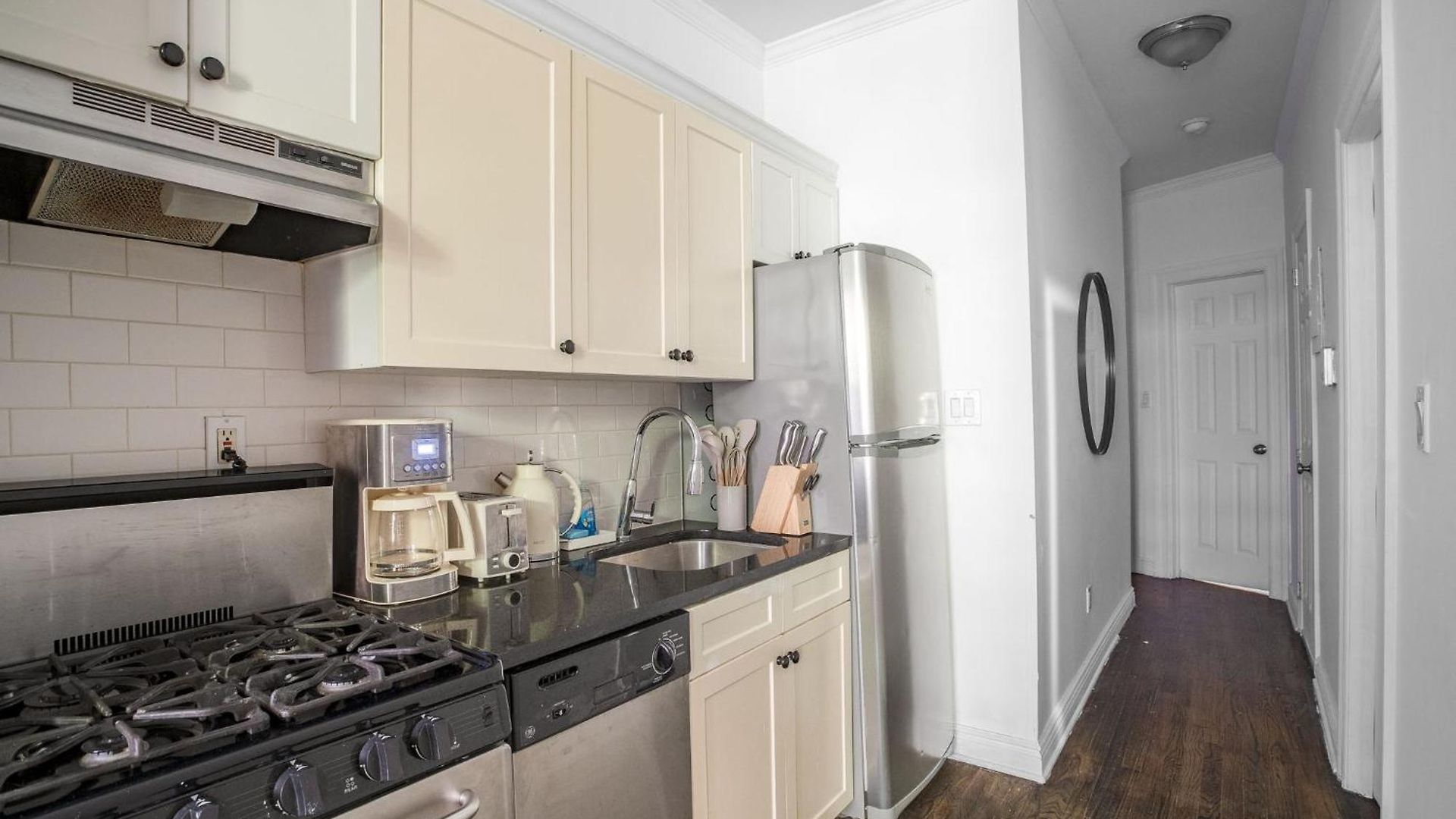 Sophisticated 2bd On Barrow Street, Greenwich Village Apartment *