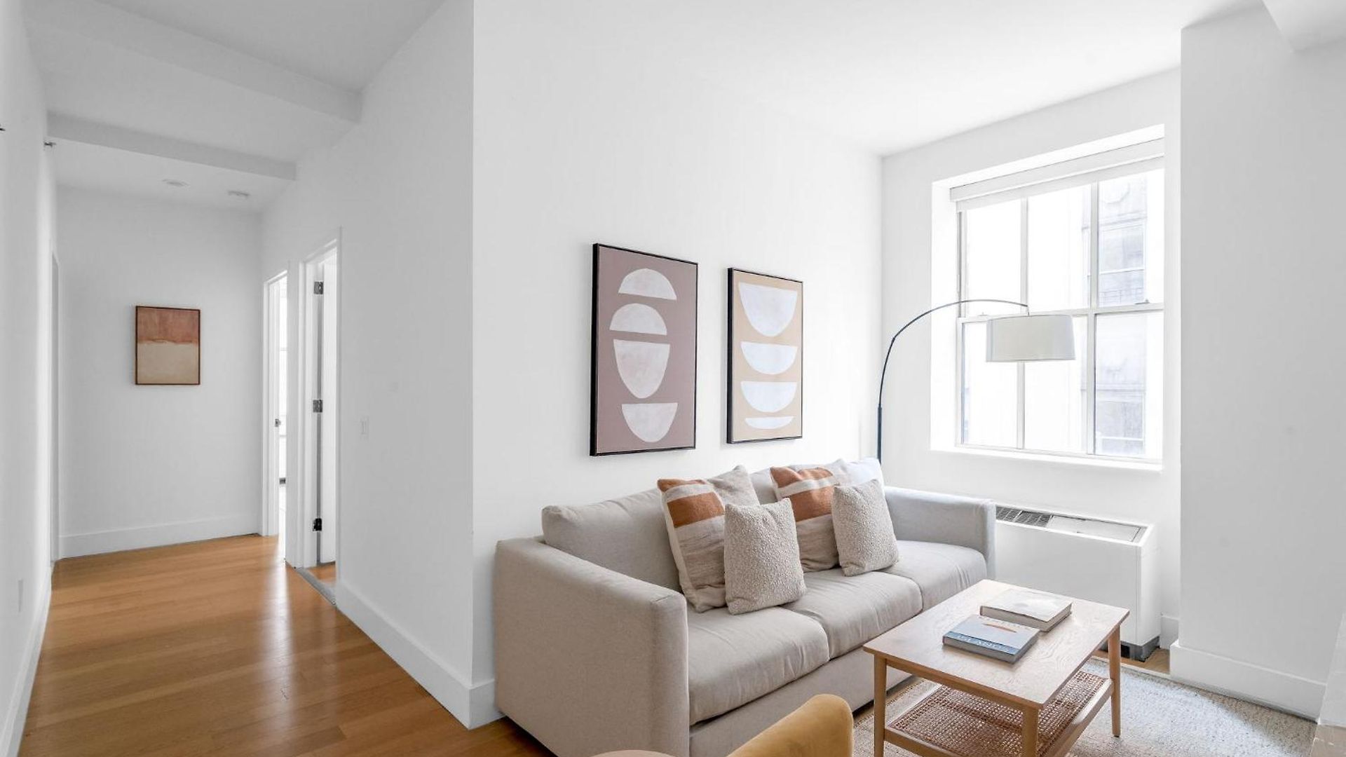 2 Bed 1 Bath Magnificent Apartment New York