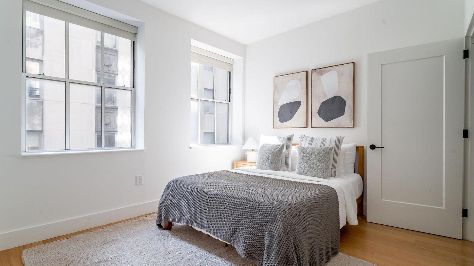 2 Bed 1 Bath Magnificent Apartment *