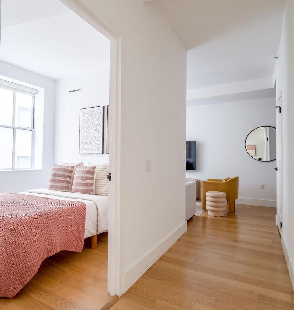 2 Bed 1 Bath Magnificent Apartment