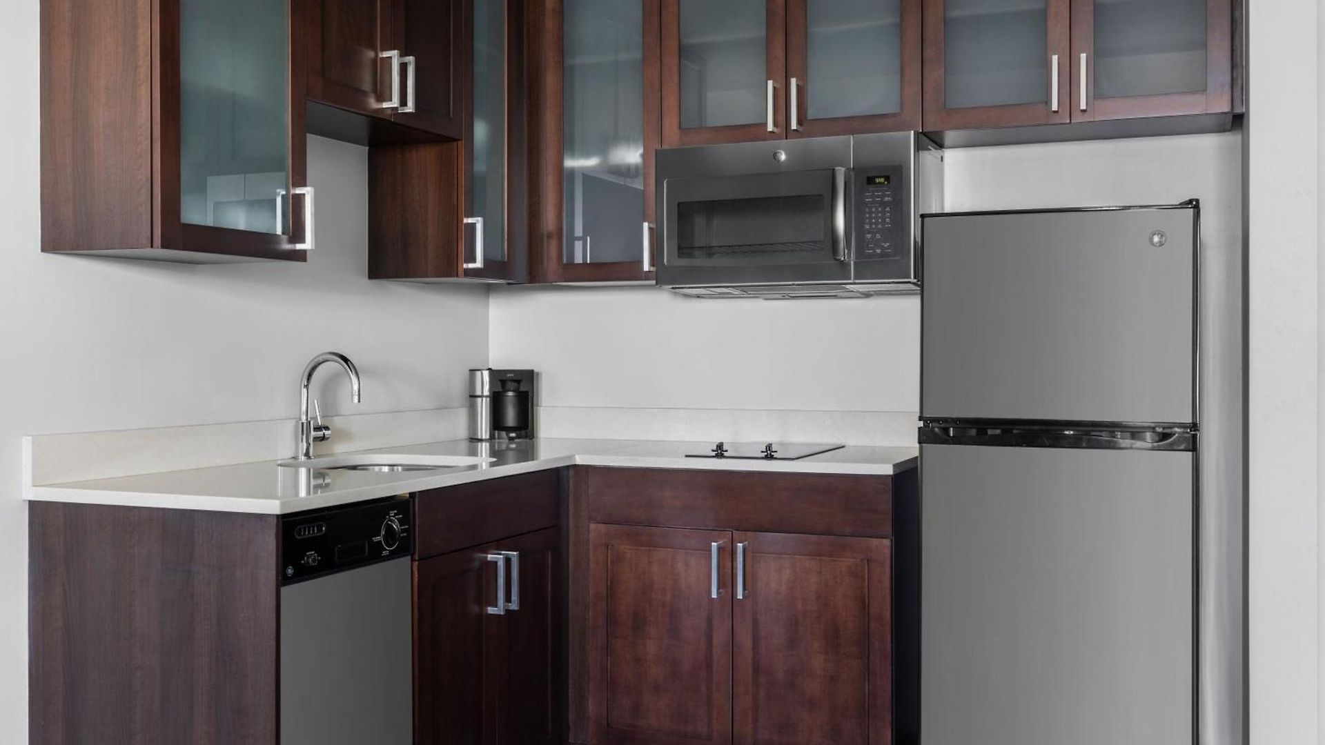 By Marriott The Bronx At Metro Center Atrium 3*