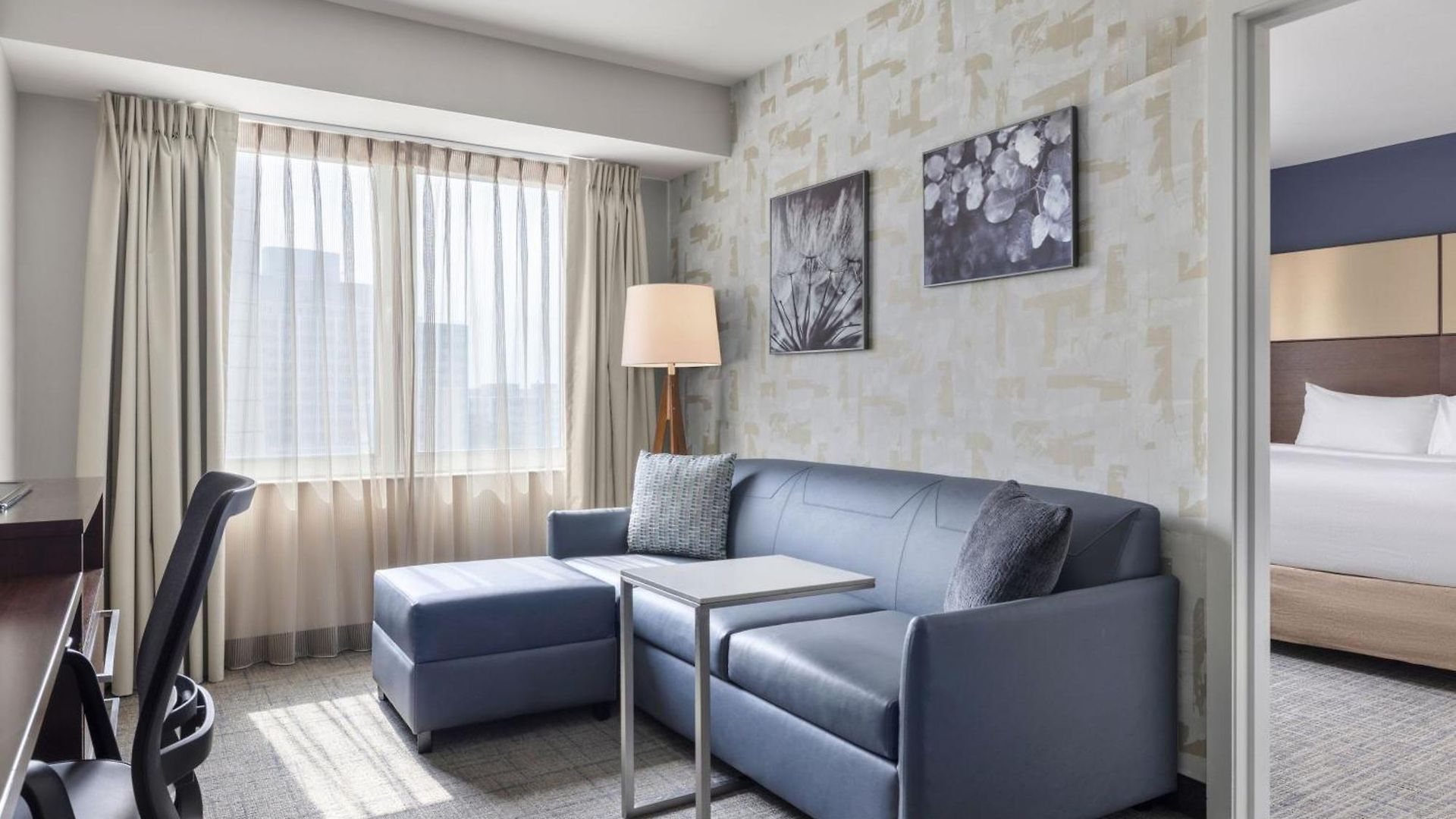 By Marriott The Bronx At Metro Center Atrium Hotel