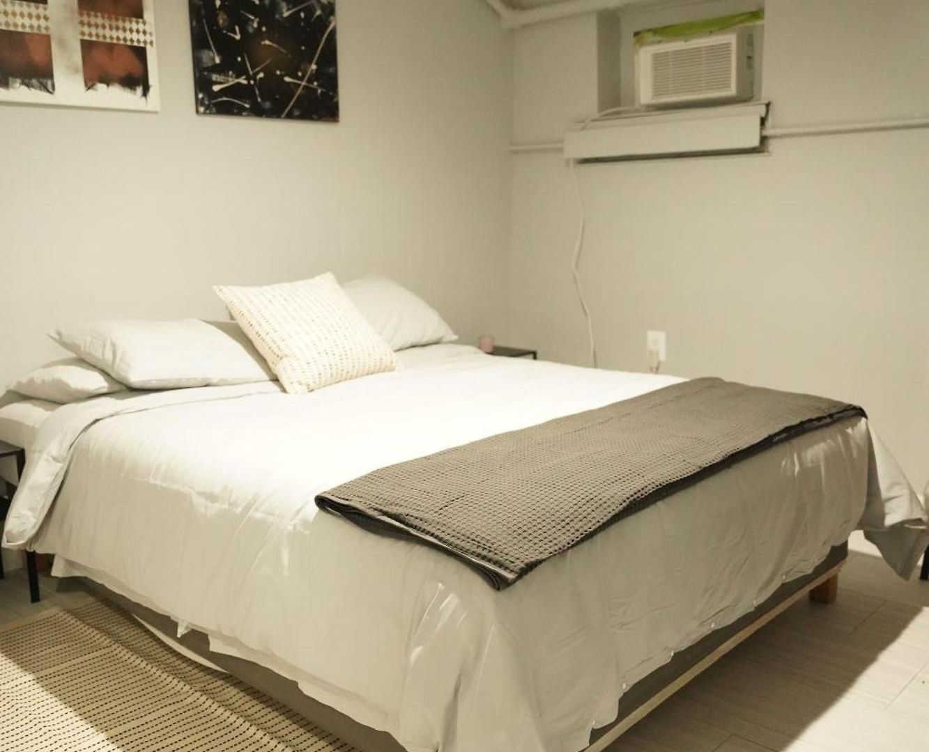 Apartment Cozy 2 Bedroom In A Lovely Forest Hills Neighborhood *