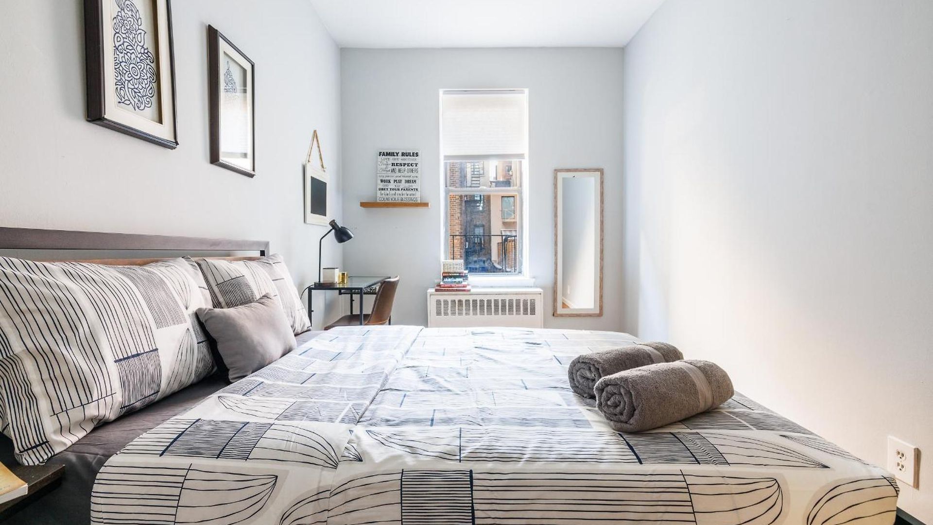 Apartment Feel Like Movie Star In Ues
