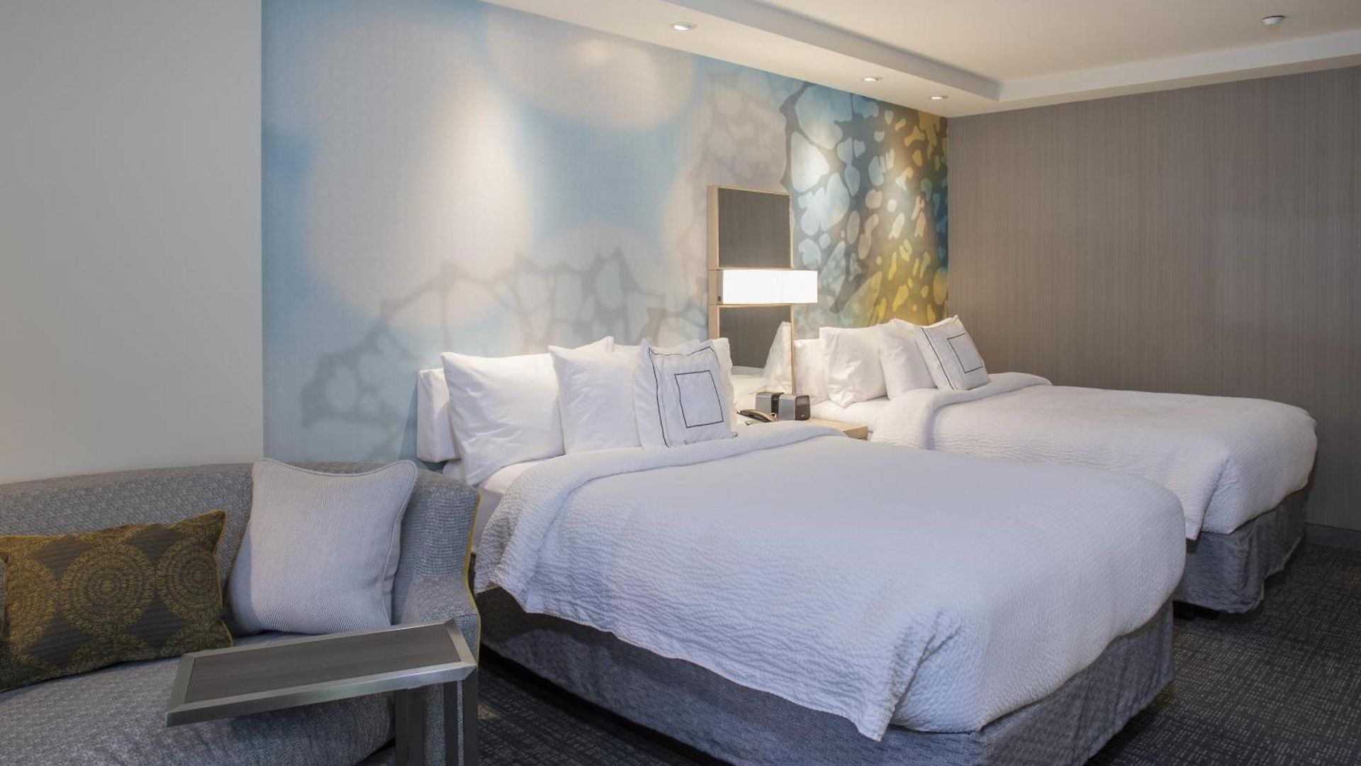 Courtyard By Marriott Queens/fresh Meadows Hotel