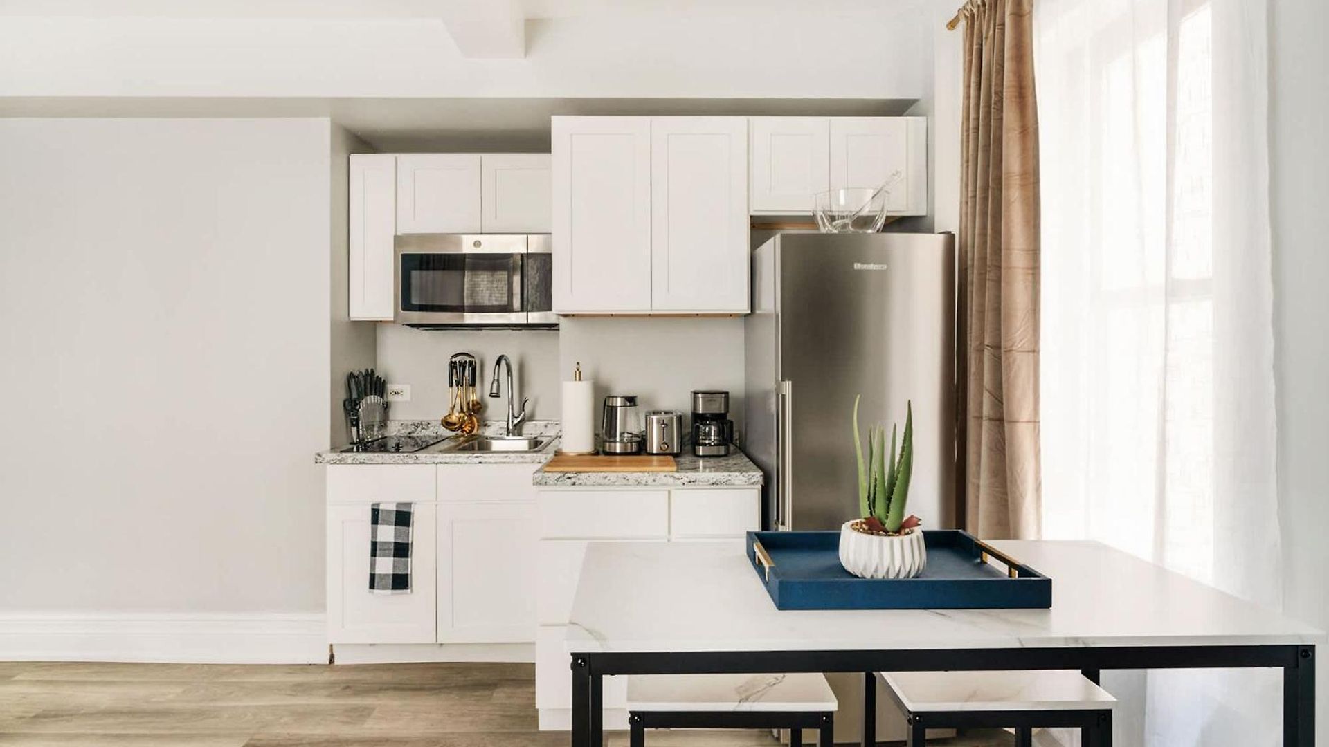 Apartment 73-308 New 1br 1bth Uws Doorman Gym