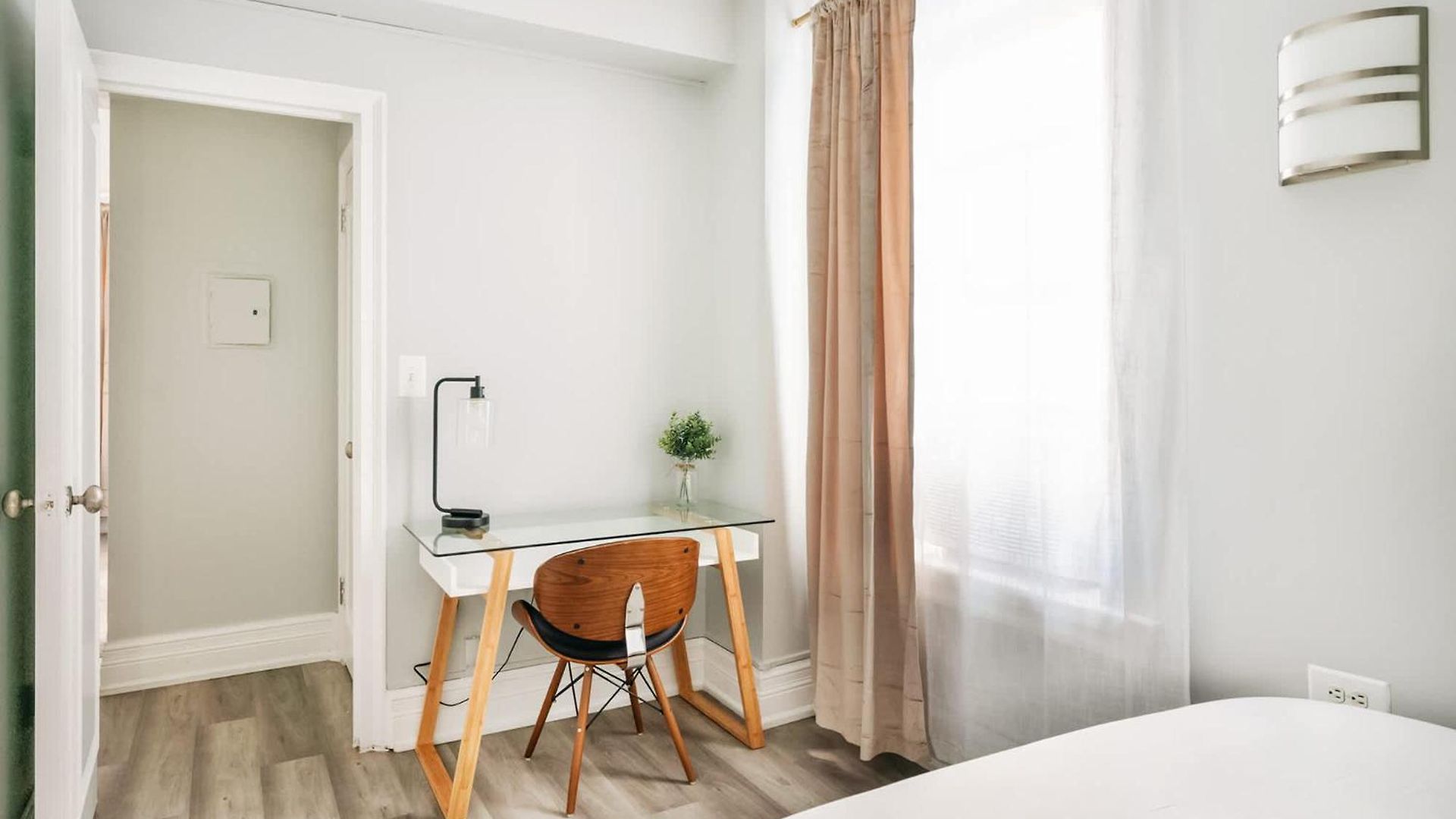 73-308 New 1br 1bth Uws Doorman Gym Apartment New York