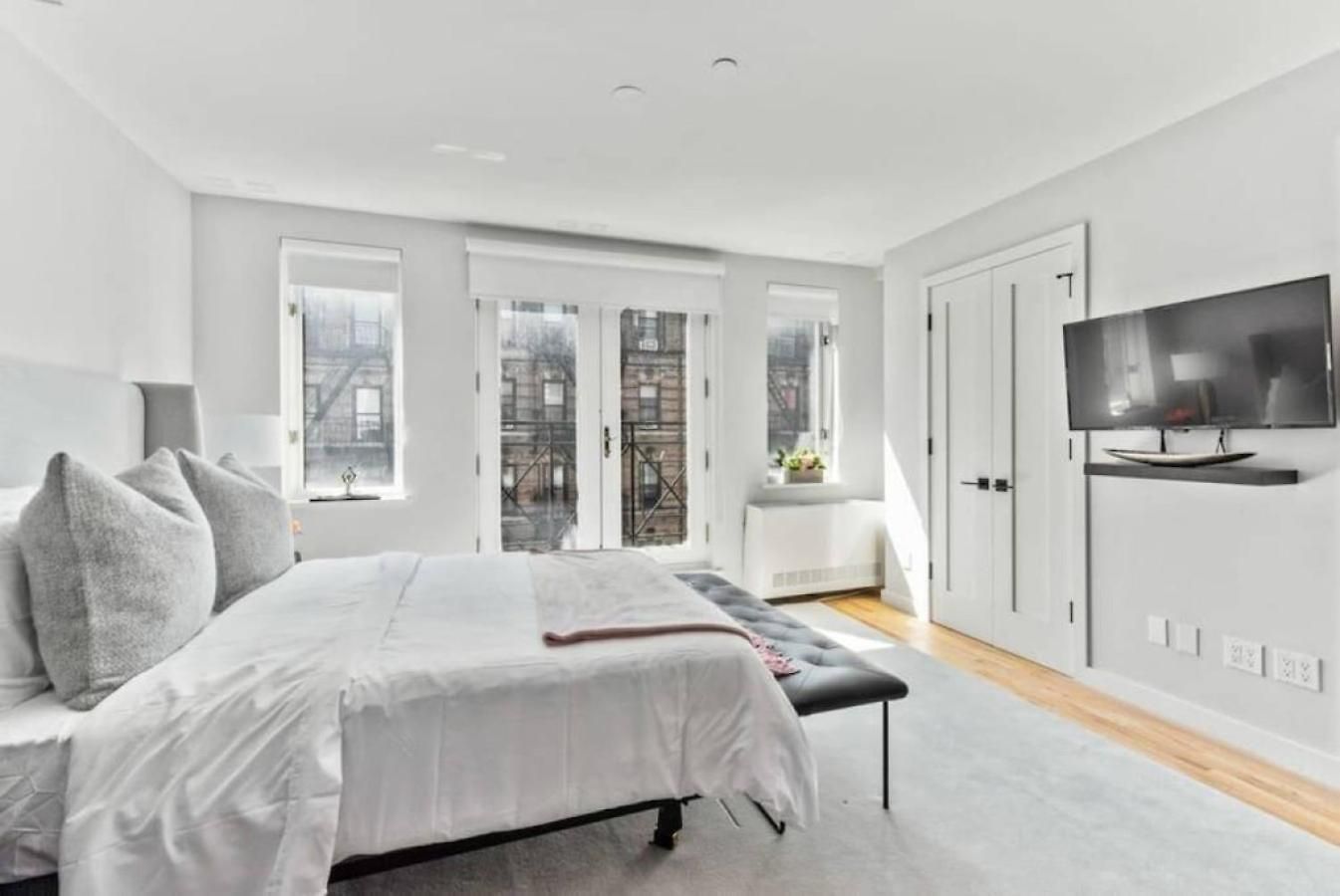 Luxe With Charming Juliet Balcony New York