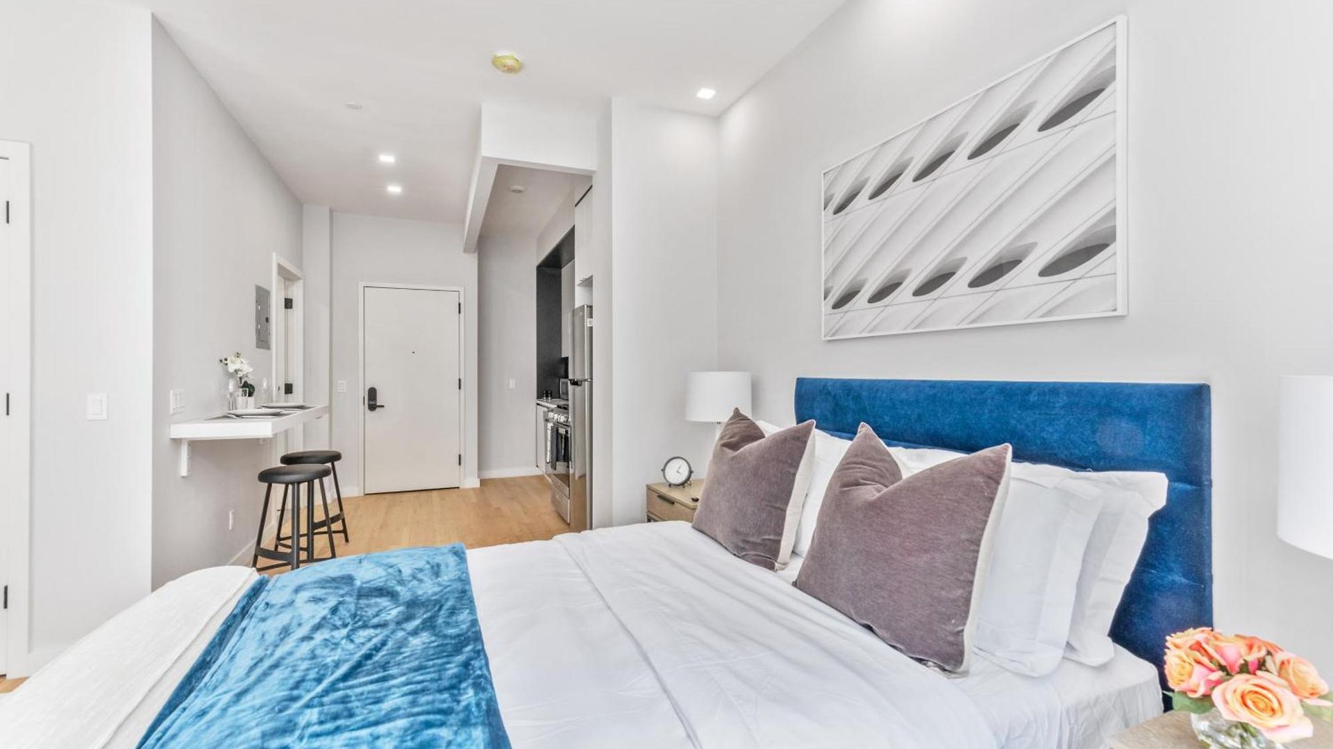 Apartment W Charming Juliet Balcony In Upper East *