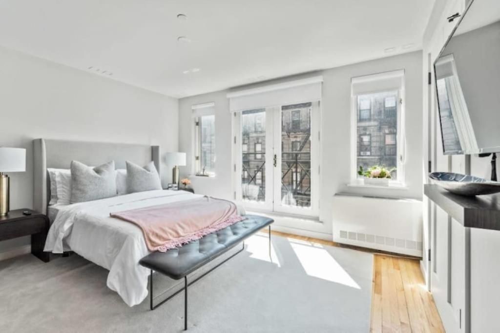 Luxe With Charming Juliet Balcony * New York