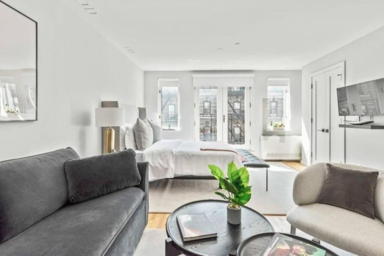 Luxe With Charming Juliet Balcony New York