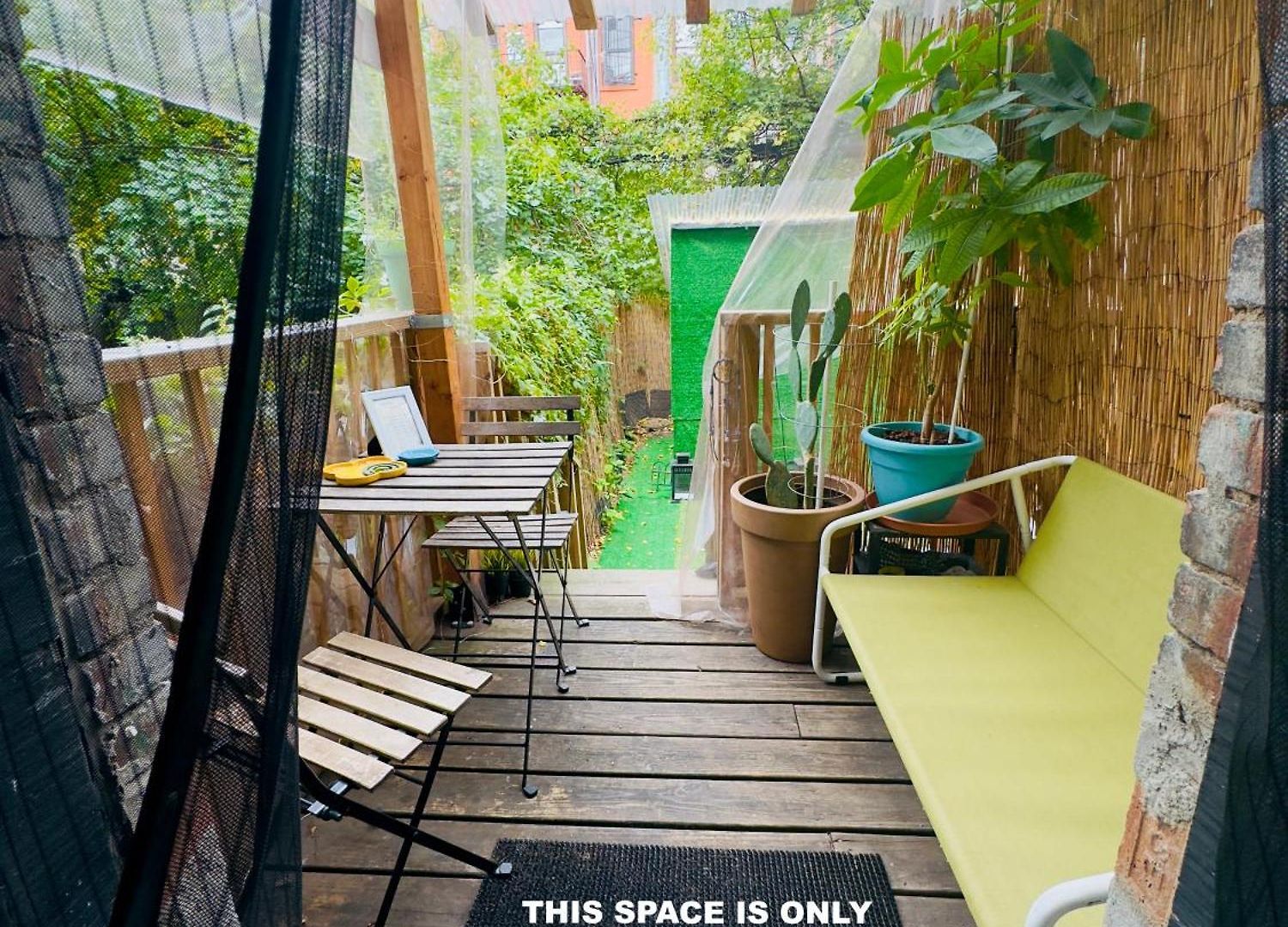 Homestay Private With Private Bathroom And Backyard