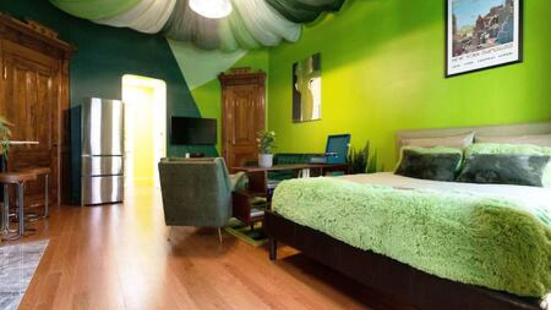 The Room: 70s Groove Themed Apartment New York