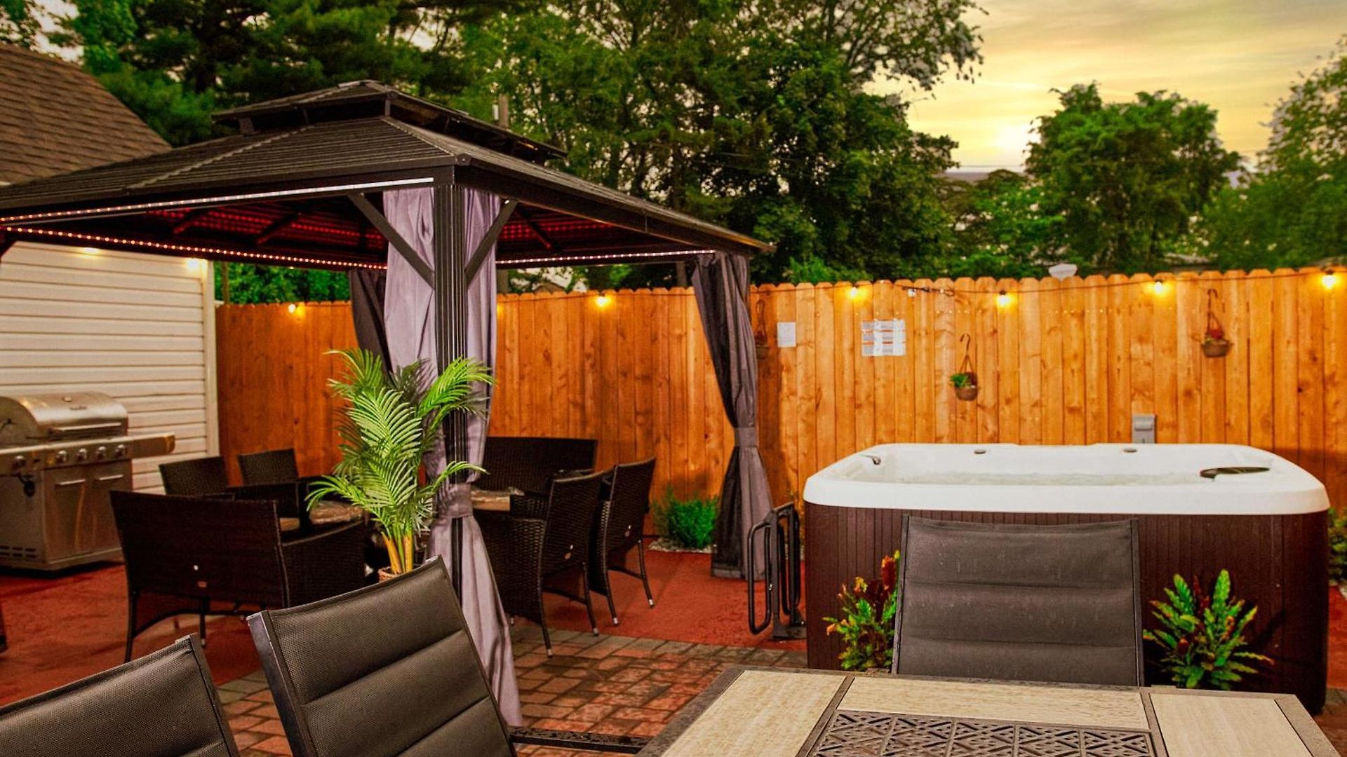 Tonel Paradise 3Br Hot Tub Guest house *