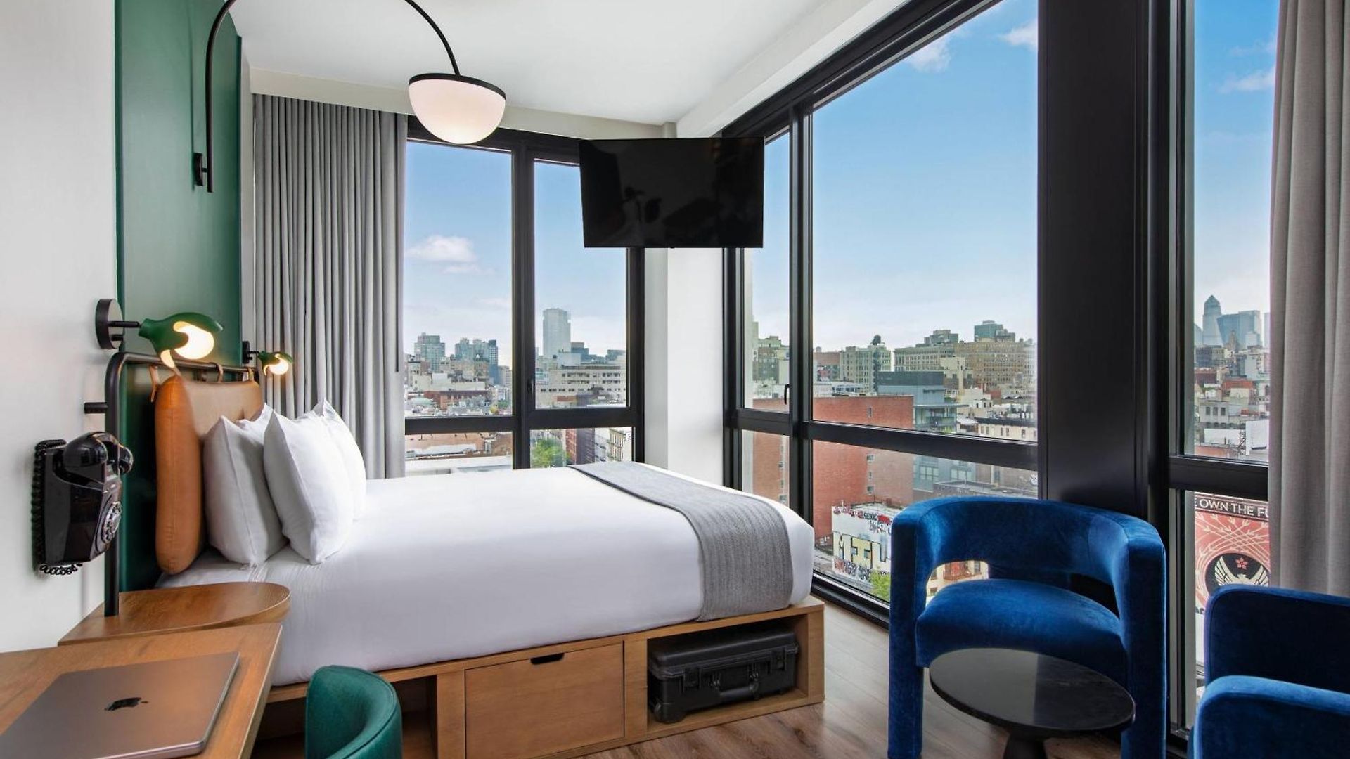 Moxy Nyc Lower East Side Hotel