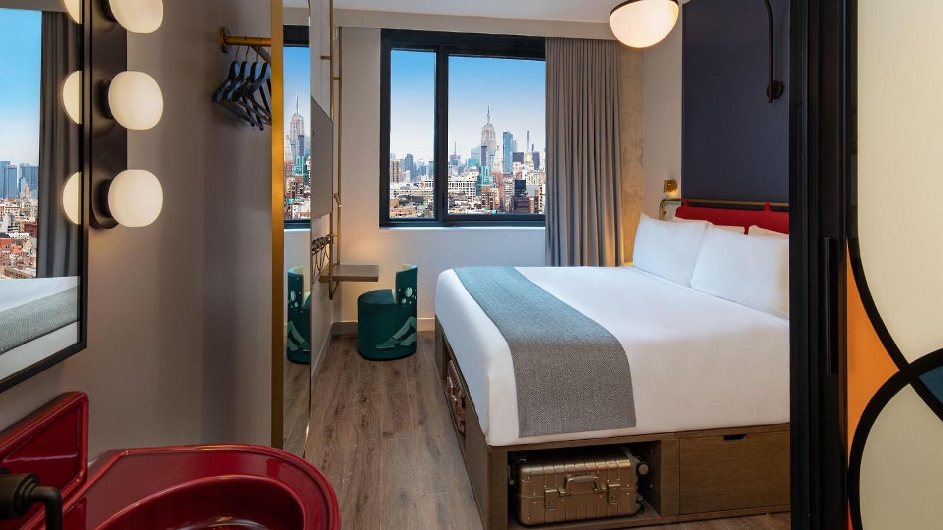Moxy Nyc Lower East Side Hotel New York