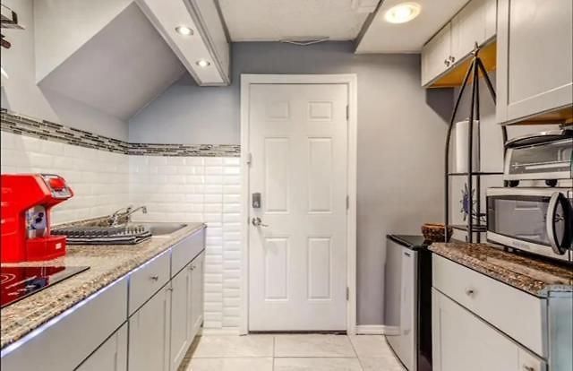 Private With Separate Entrance & Backyard, Quiet Brooklyn Apartment New York