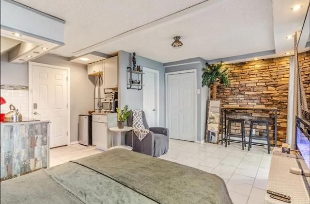 Apartment Private With Separate Entrance & Backyard, Quiet Brooklyn *