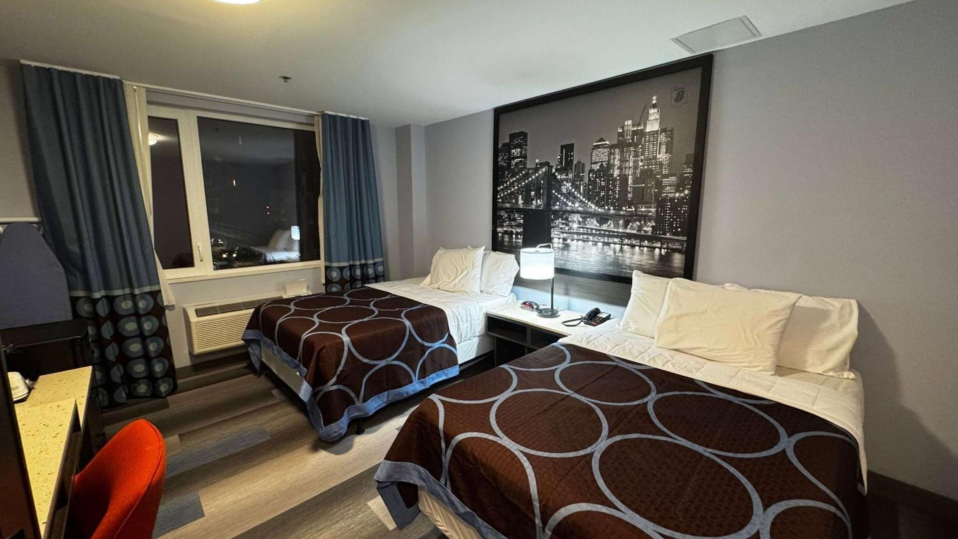 Hotel Super 8 By Wyndham Brooklyn Fulton Street Broadway Junction