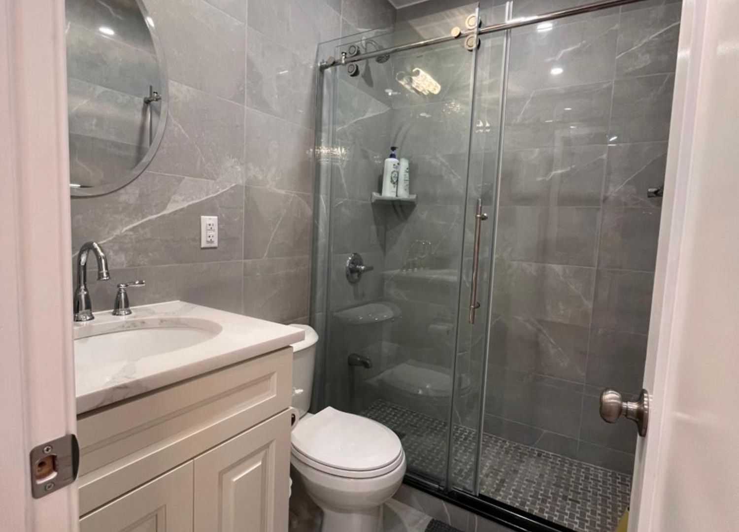 Little Manhattan 5 Min Walk To Times Square Private Bathroom World Cup 2026 Ready Homestay *