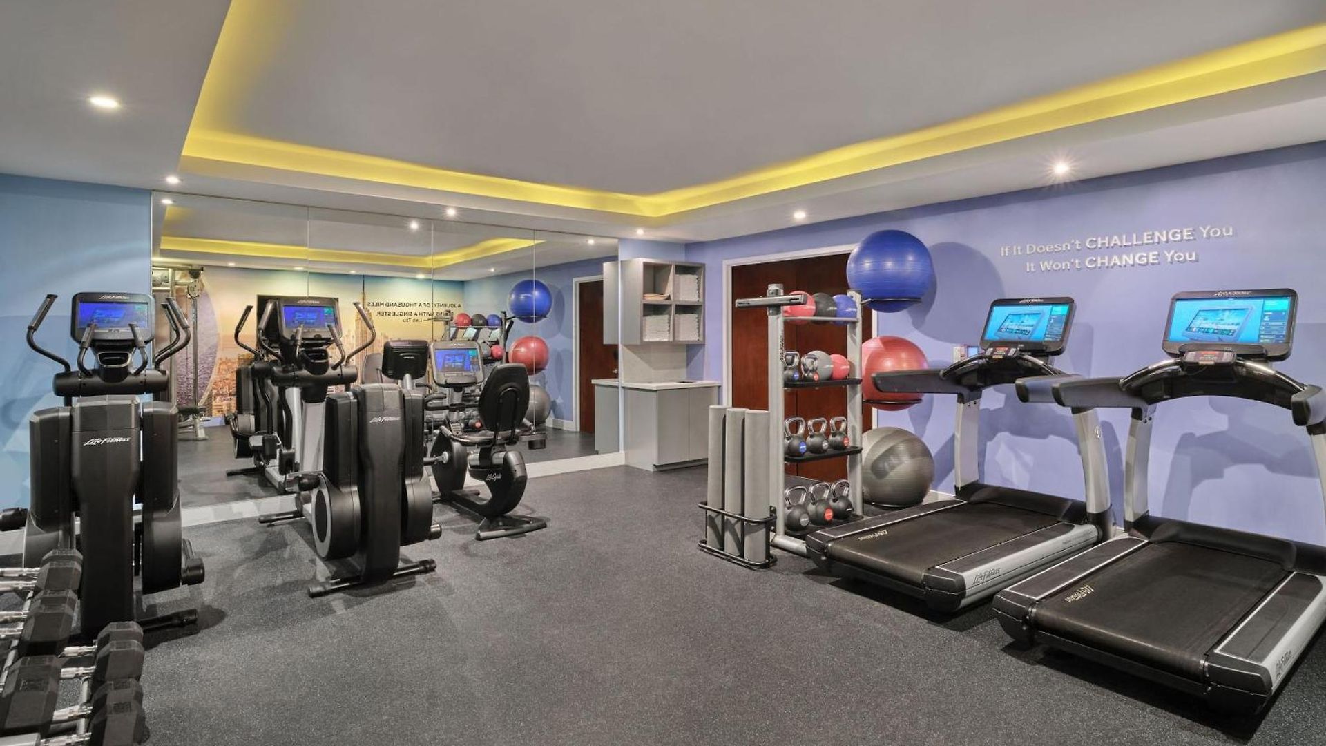 Marriott Vacation Club, City  4*