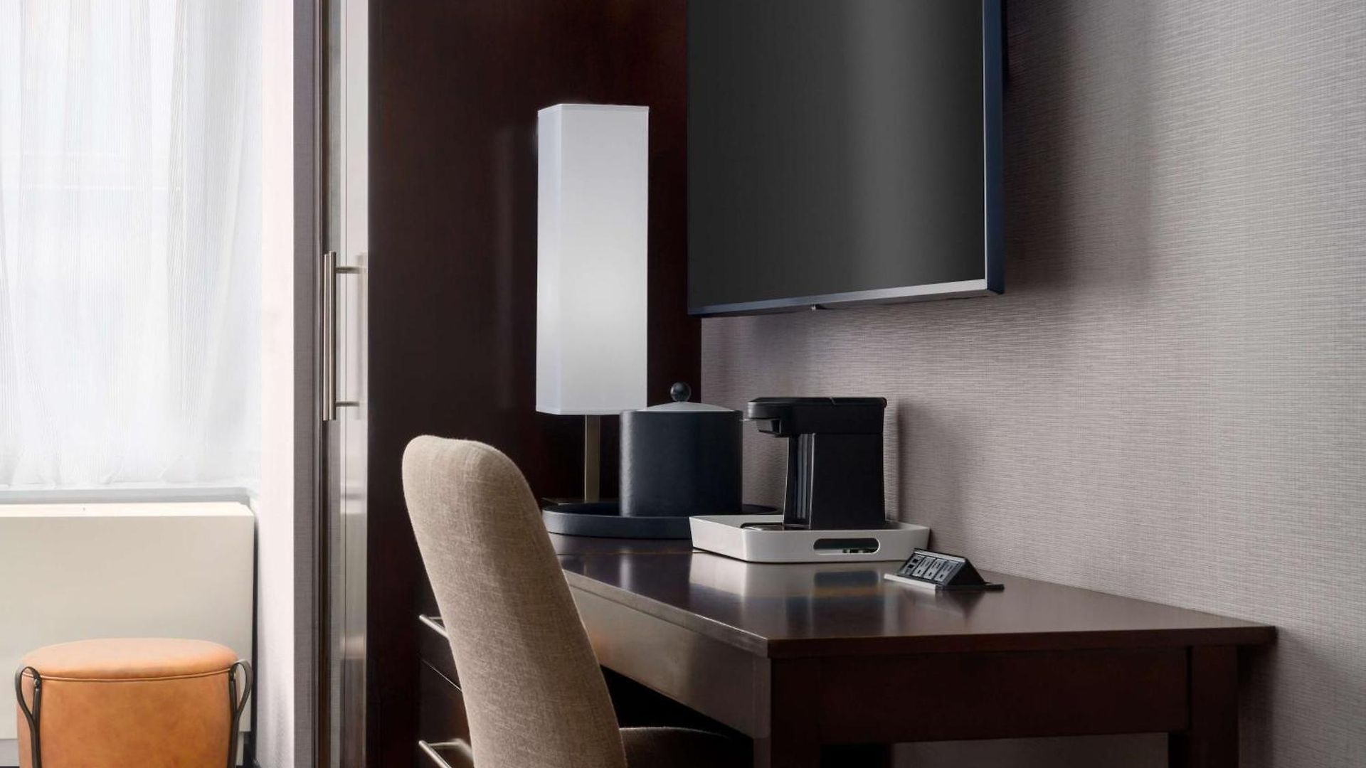 Hampton Times Square Hotel 3*