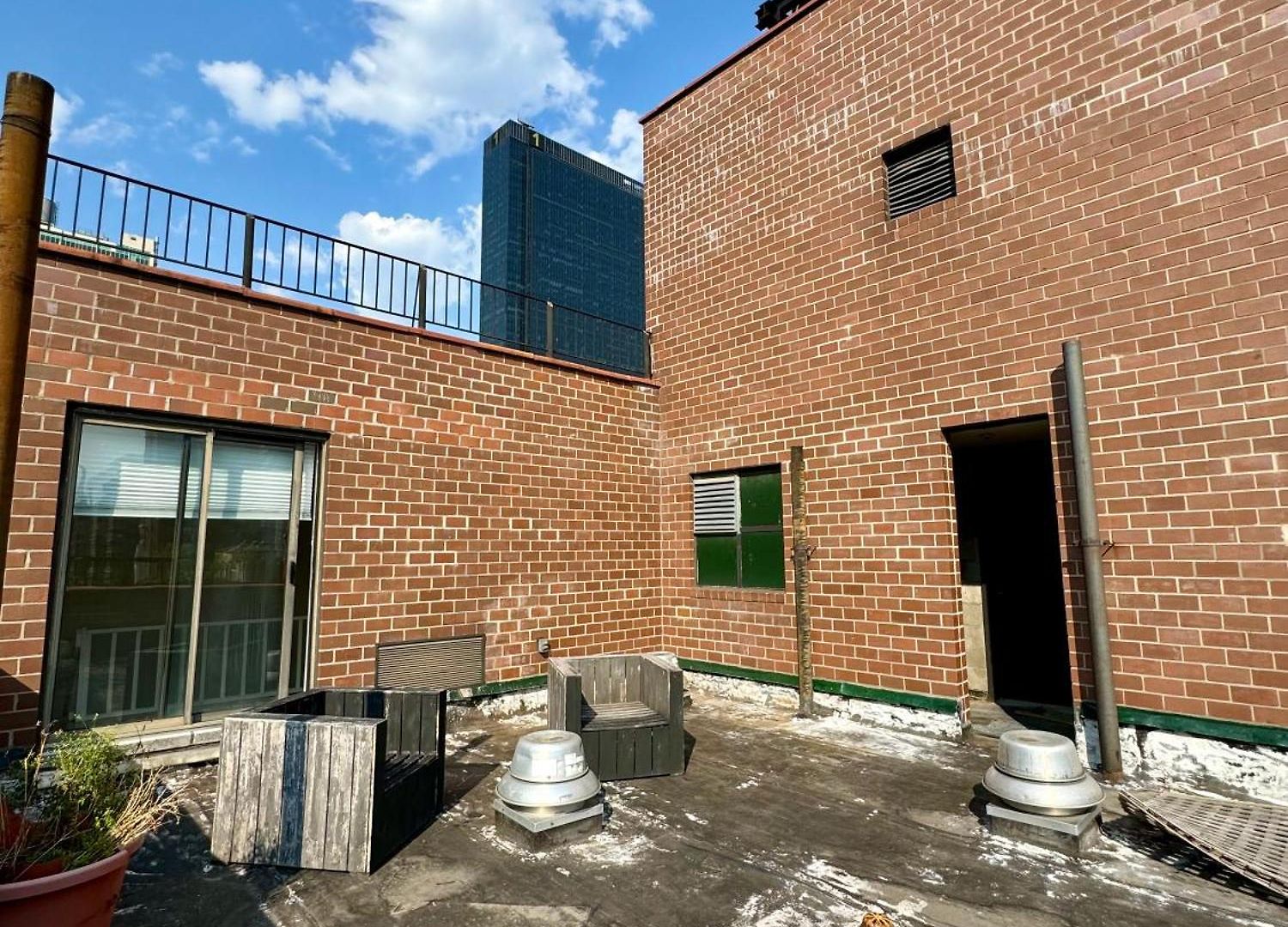Apartment Stylish Duplex Penthouse With Large Outdoor Space New York